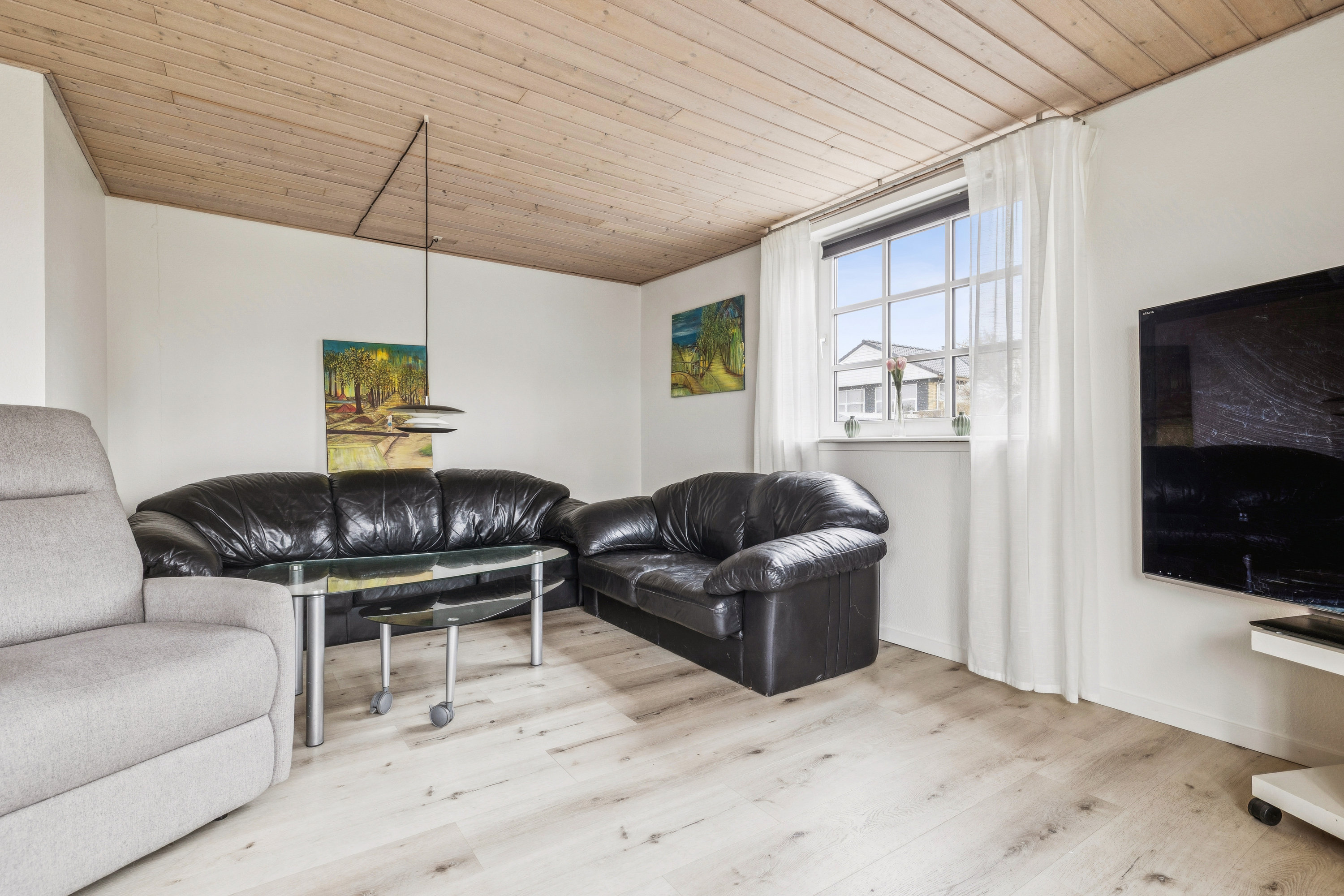 Fremhævet stue billede i fuldskærmstilstand. Billede af Bækparken 41, Valsgård, 9500 Hobro