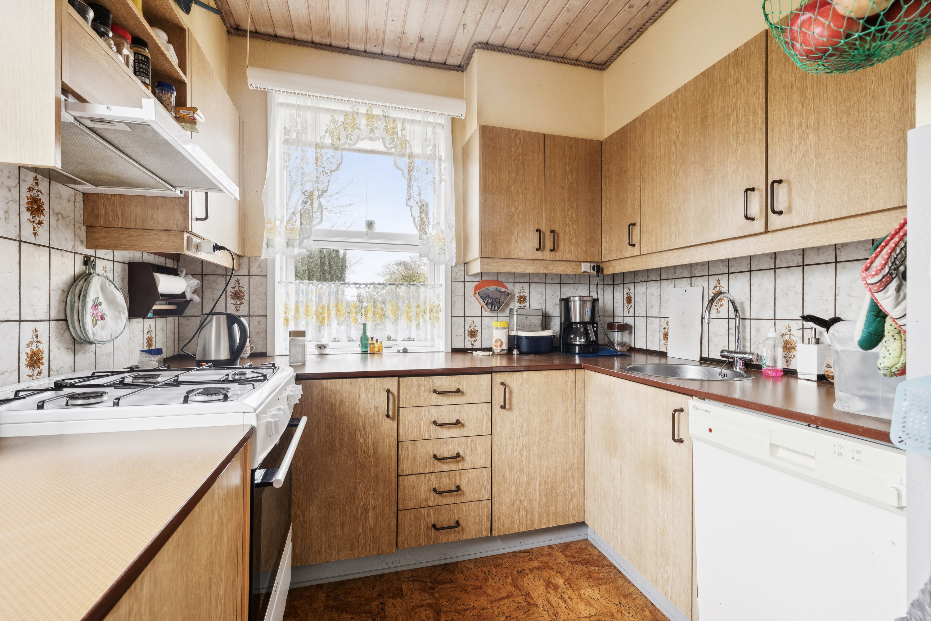 Fremhævet køkken billede i fuldskærmstilstand. Billede af Nr Redsøvej 2, Redsø, 9500 Hobro