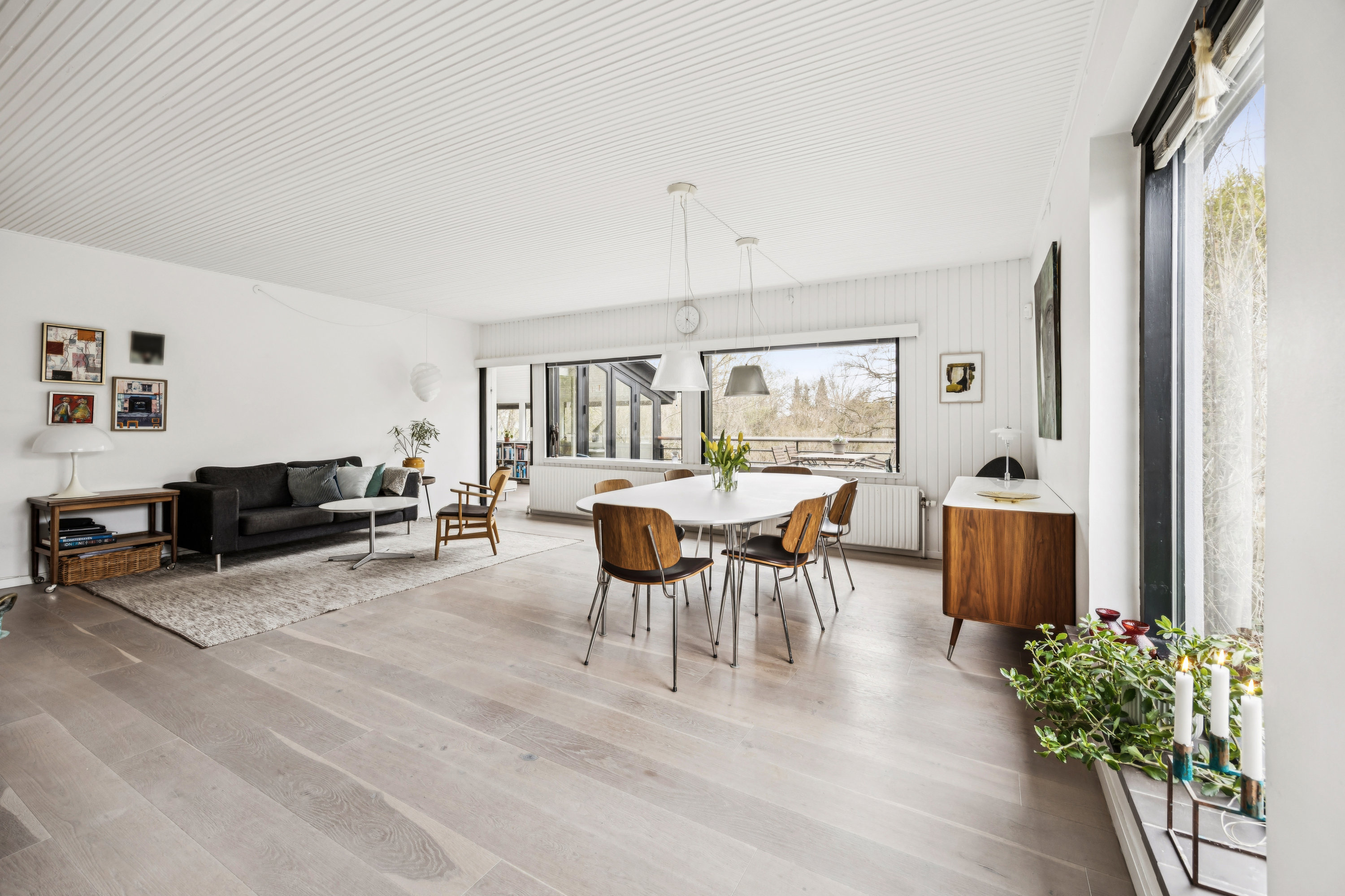 Fremhævet stue billede i fuldskærmstilstand. Billede af Glaciset 44B, 2800 Kongens Lyngby