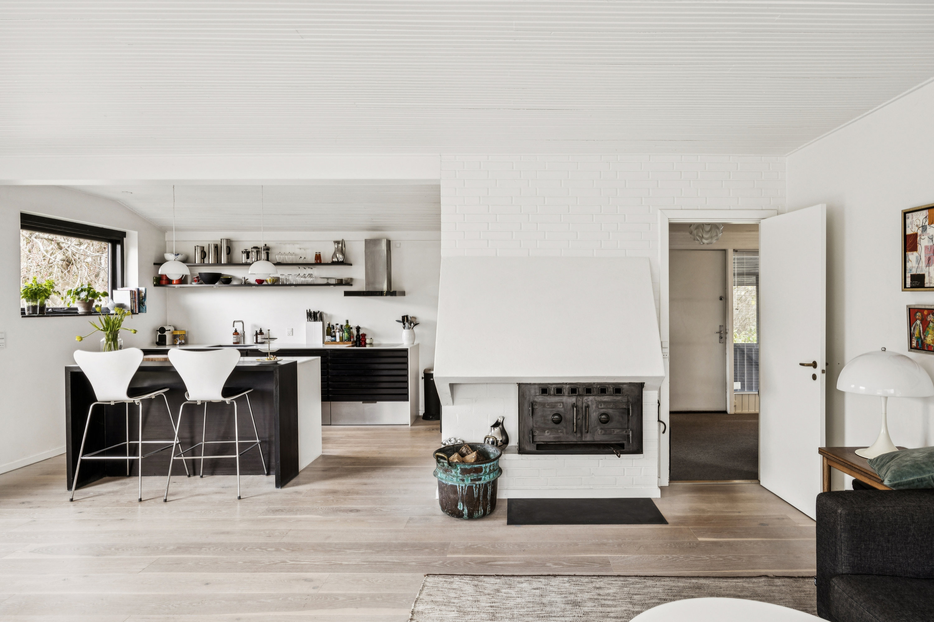 Fremhævet stue billede i fuldskærmstilstand. Billede af Glaciset 44B, 2800 Kongens Lyngby