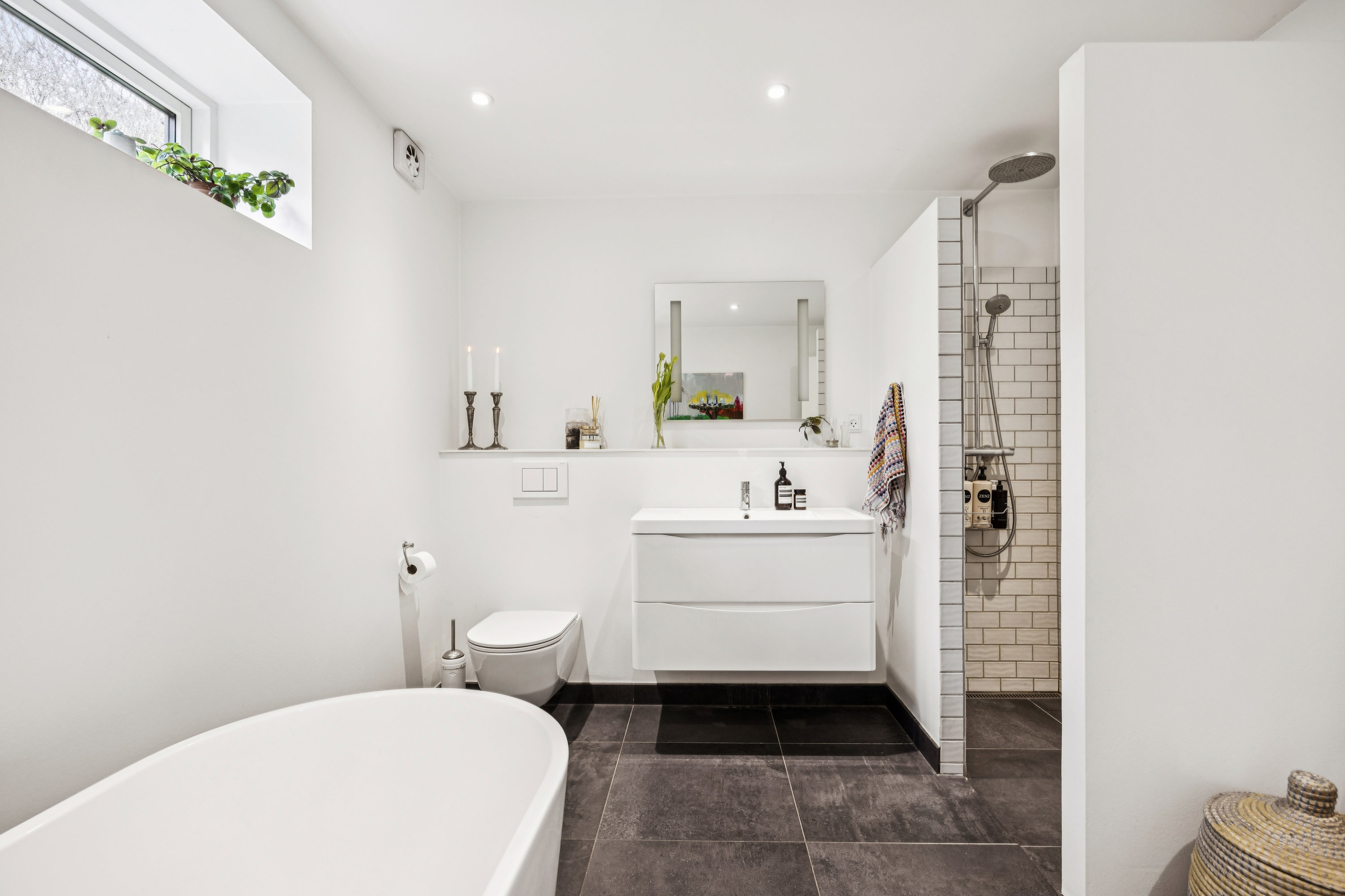 Fremhævet badeværelse billede i fuldskærmstilstand. Billede af Glaciset 44B, 2800 Kongens Lyngby