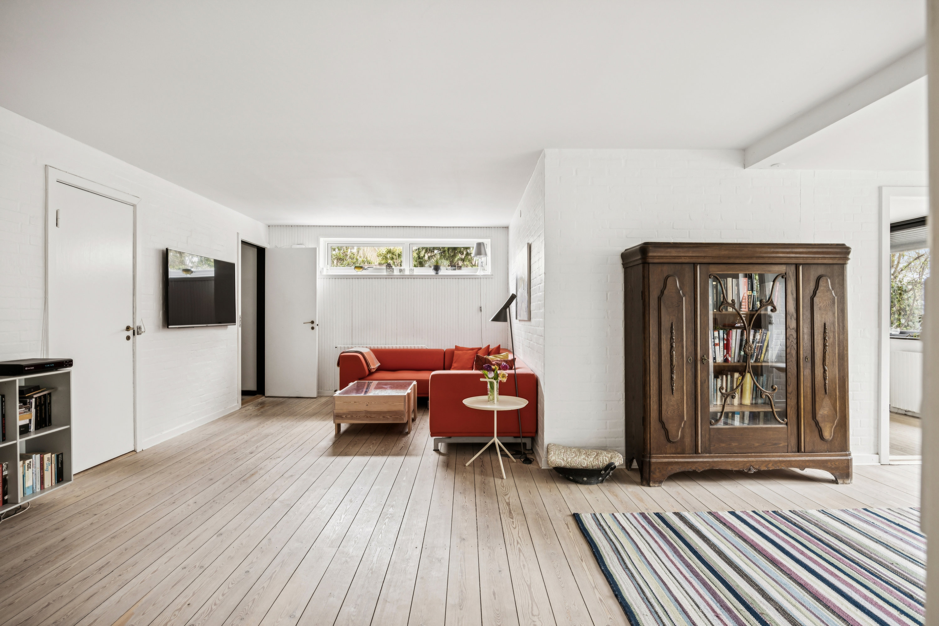 Fremhævet stue billede i fuldskærmstilstand. Billede af Glaciset 44B, 2800 Kongens Lyngby