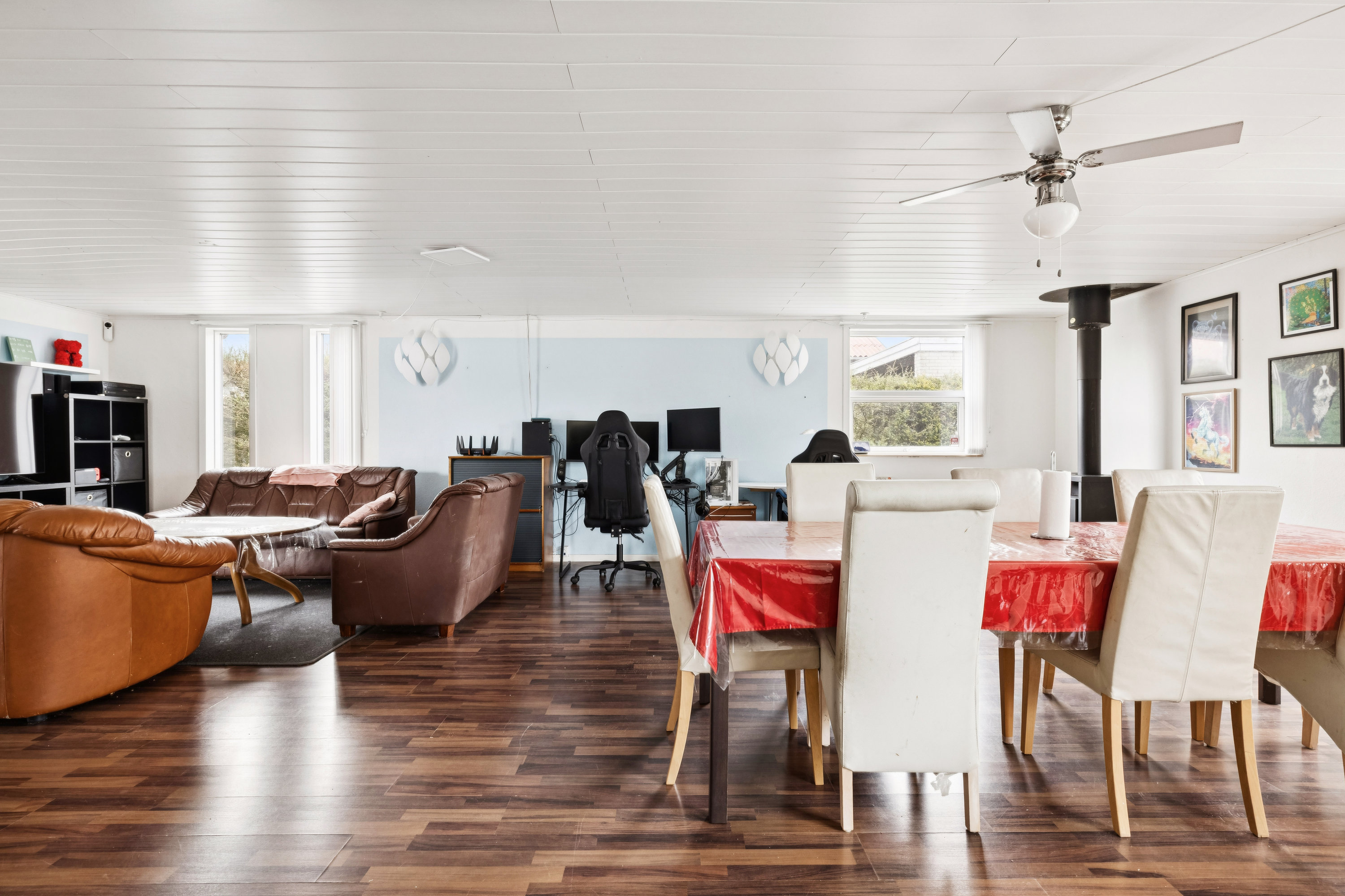 Fremhævet stue billede i fuldskærmstilstand. Billede af Egevænget 8, 7850 Stoholm Jyll