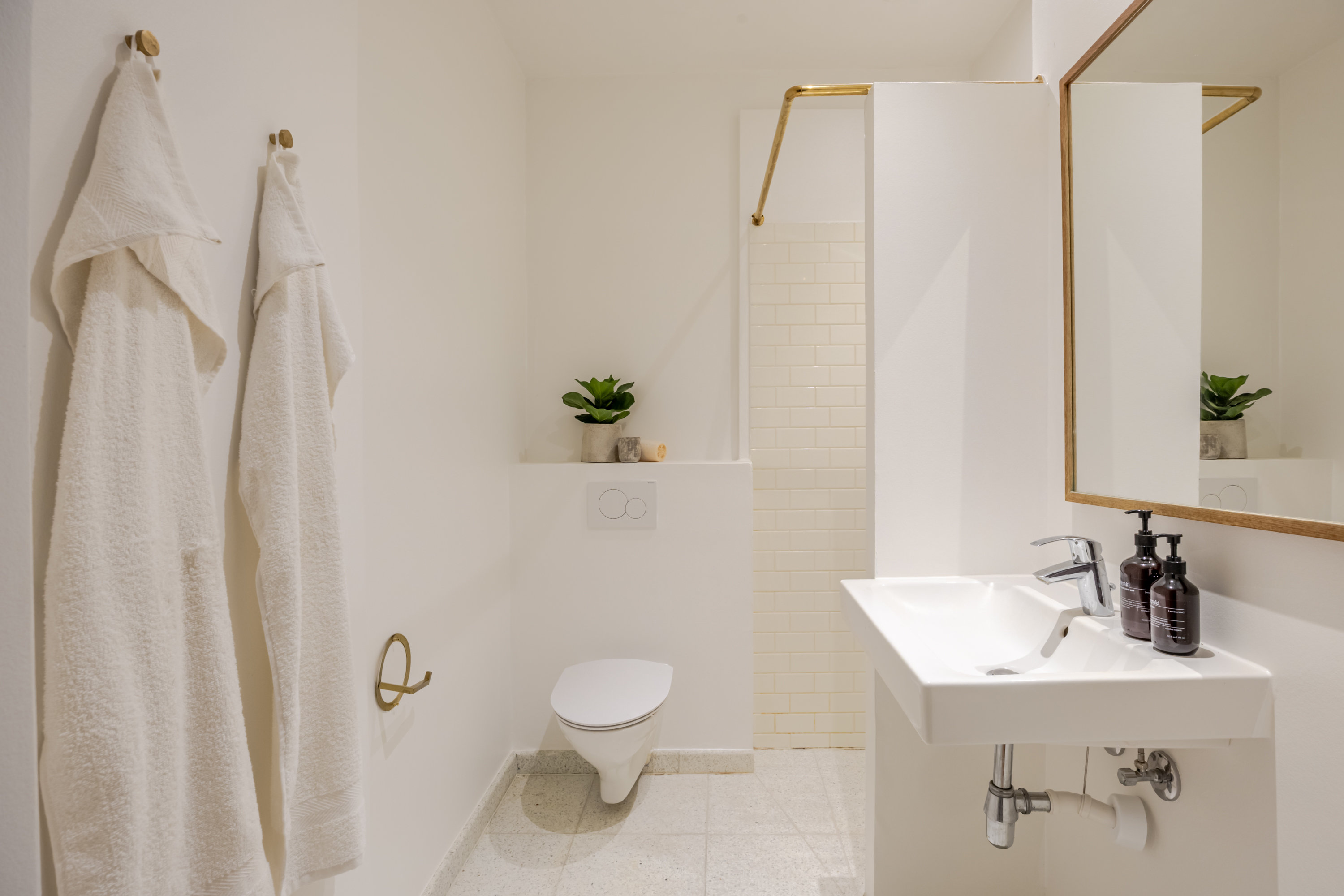 Fremhævet andet billede i fuldskærmstilstand. Billede af Nørregade 36A, 1. th., 1165 København K