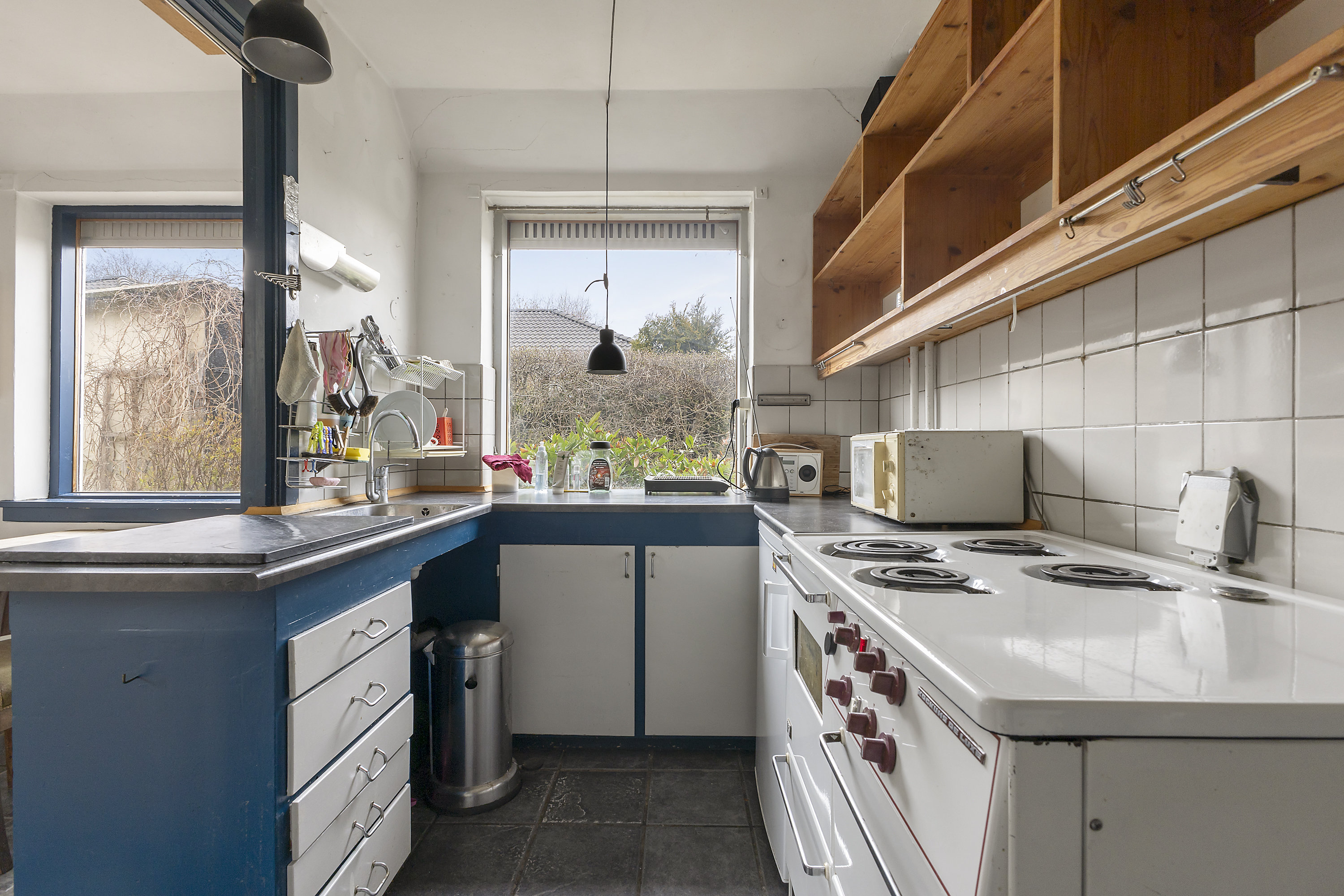 Fremhævet køkken billede i fuldskærmstilstand. Billede af Toftebjergvej 35, 2970 Hørsholm