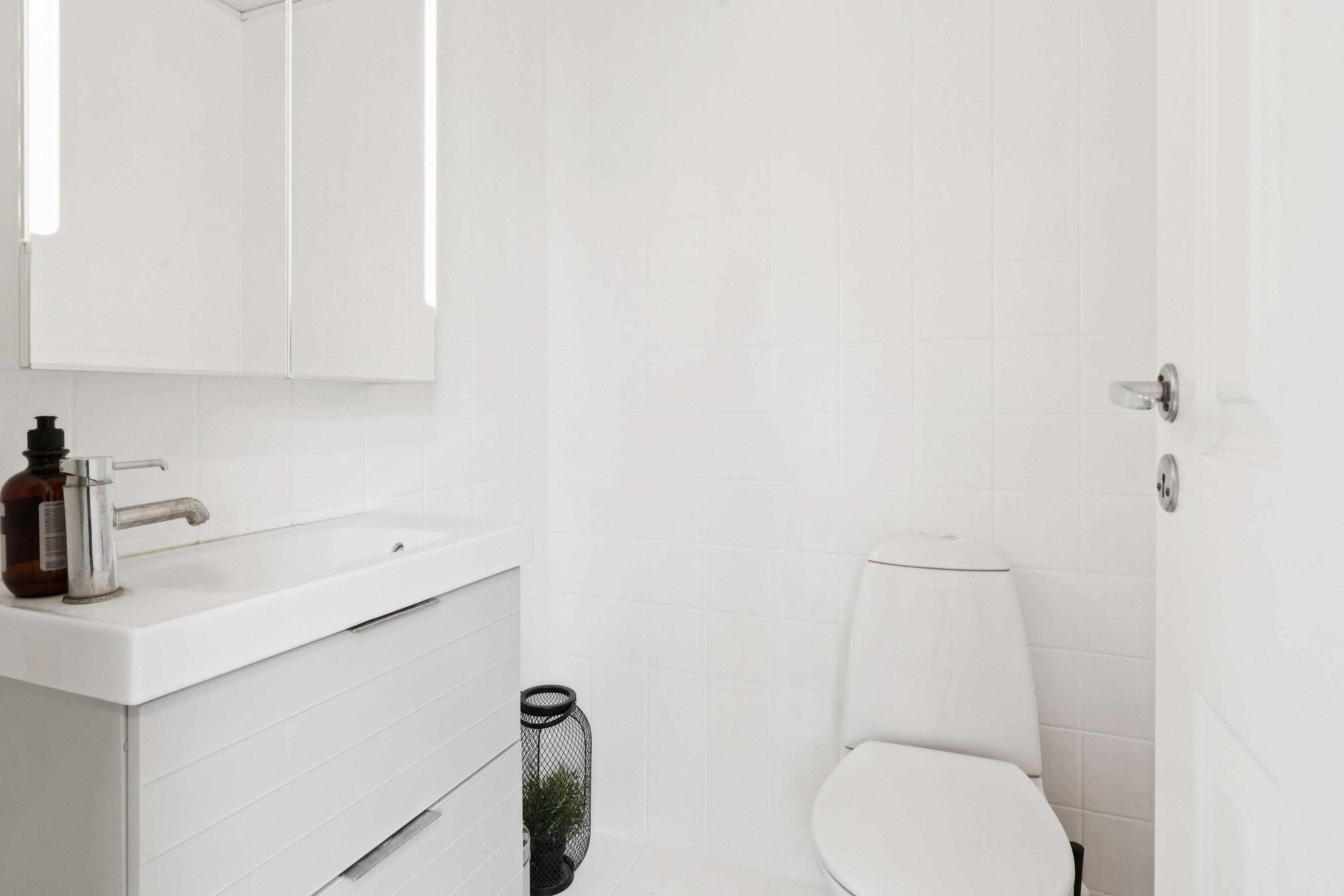 Fremhævet badeværelse billede i fuldskærmstilstand. Billede af Solbakken 44, 9240 Nibe