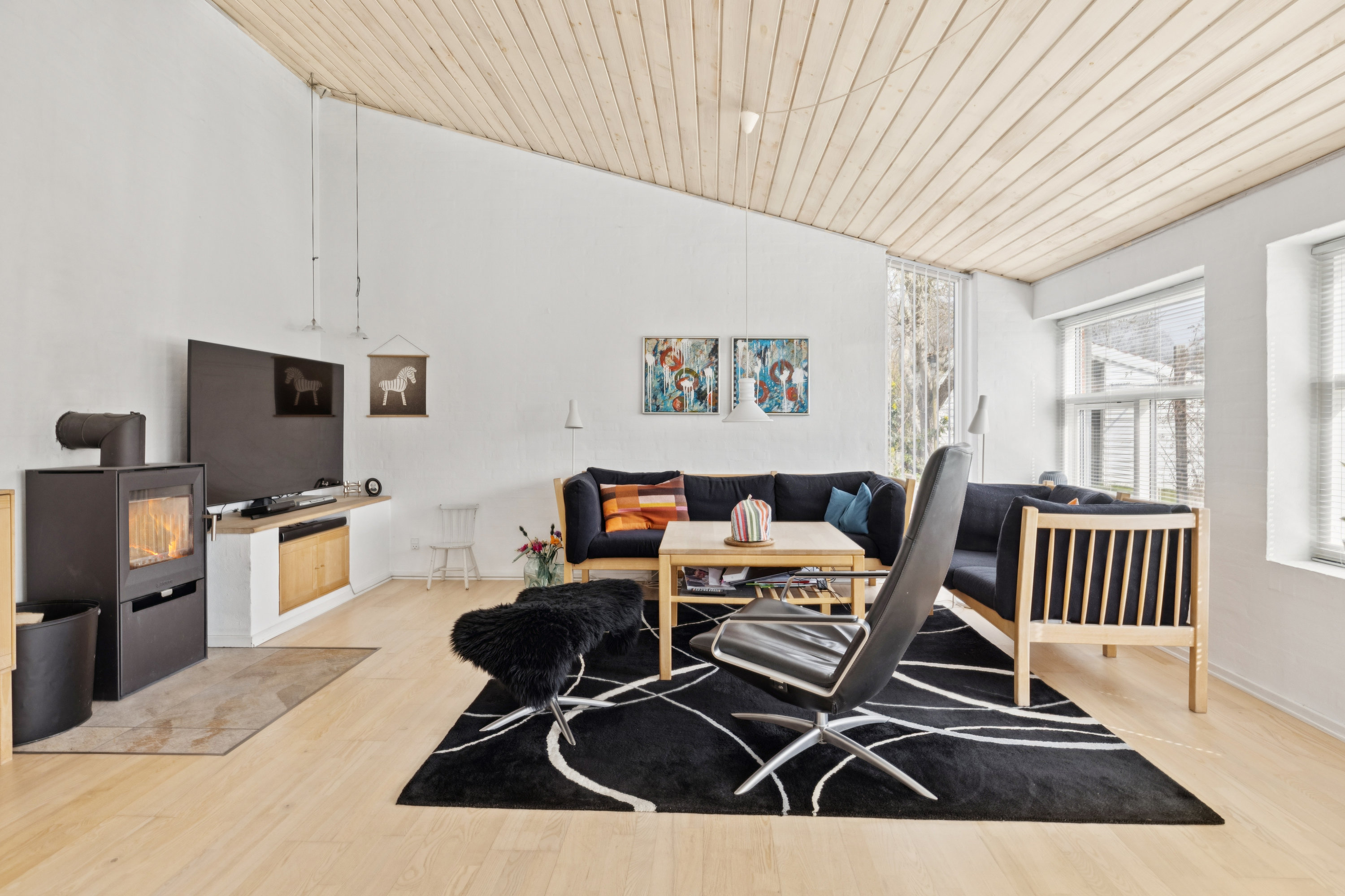 Fremhævet stue billede i fuldskærmstilstand. Billede af Stejlbjerg 37, 8543 Hornslet