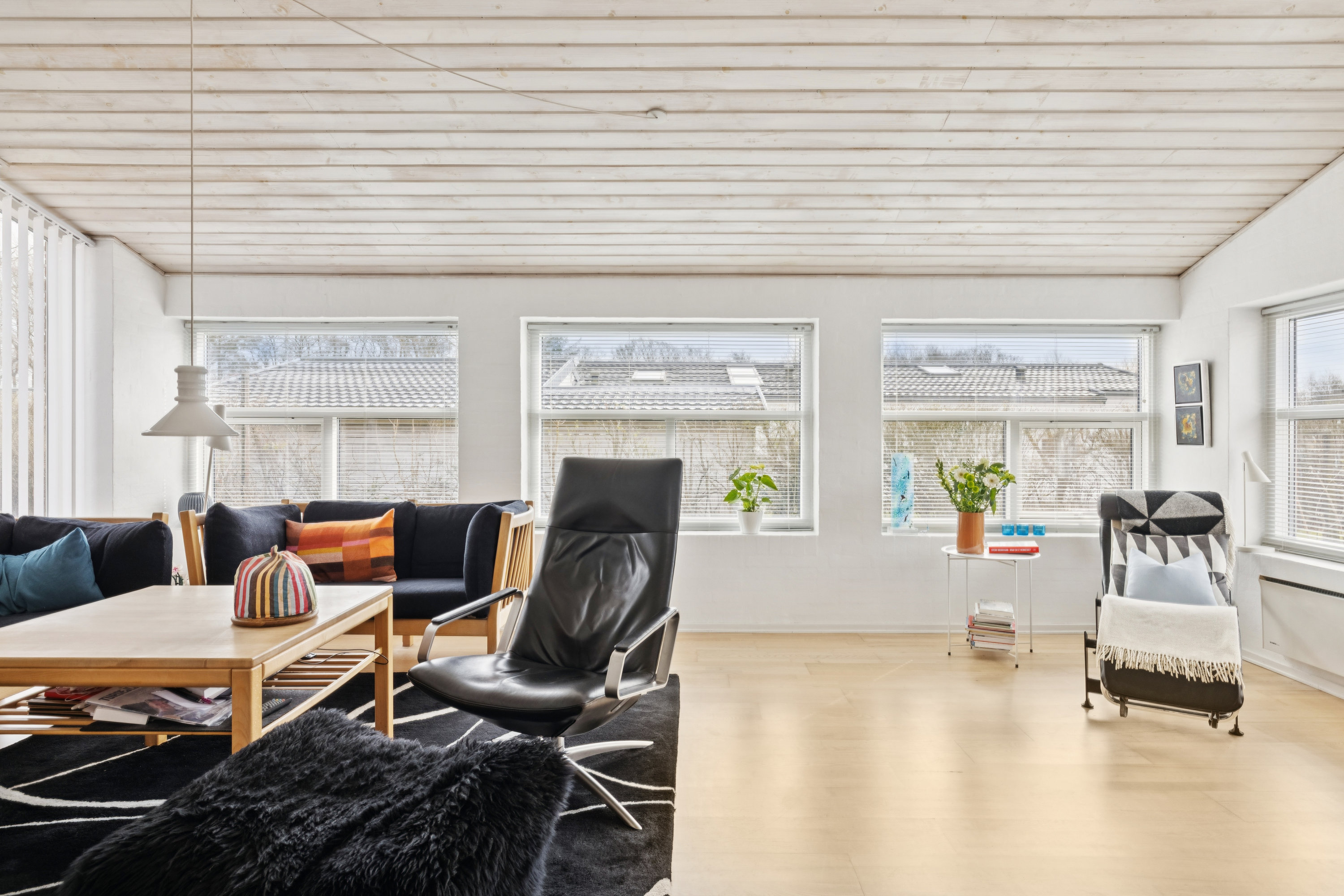 Fremhævet stue billede i fuldskærmstilstand. Billede af Stejlbjerg 37, 8543 Hornslet