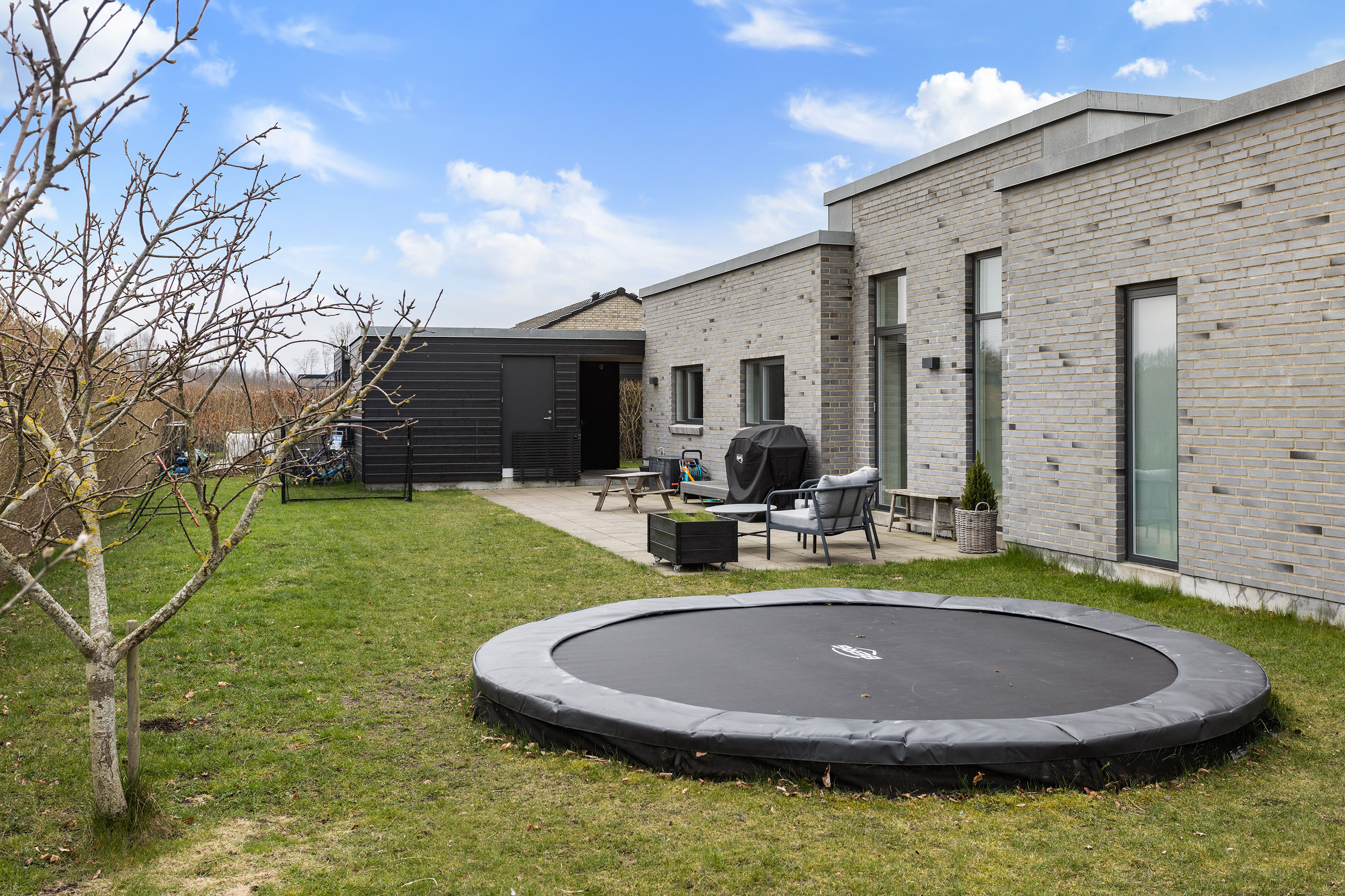 Fremhævet terrasse billede i fuldskærmstilstand. Billede af Golfvej 62, 9900 Frederikshavn