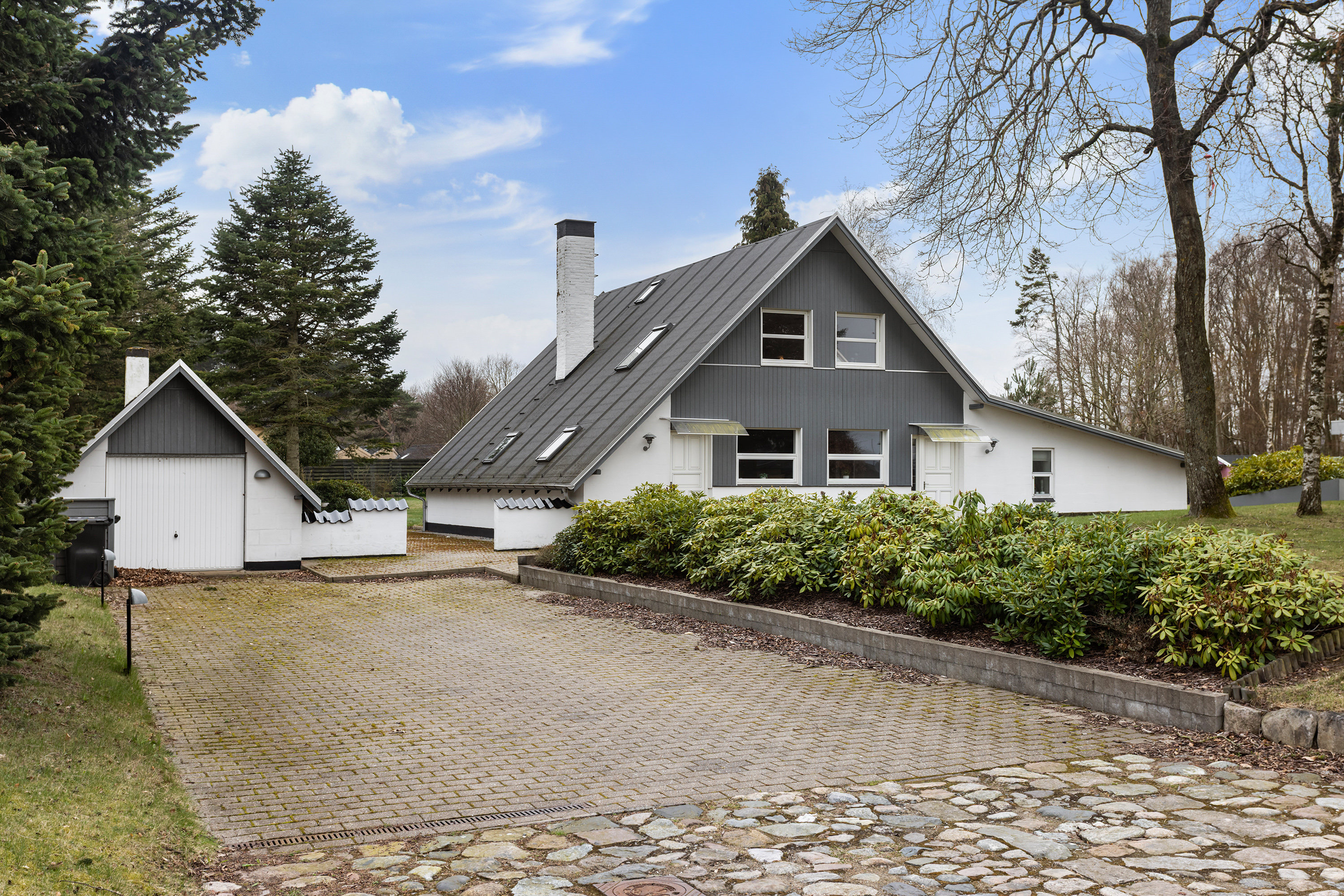 Fremhævet facade billede i fuldskærmstilstand. Billede af Søndermarksvej 34, 9300 Sæby