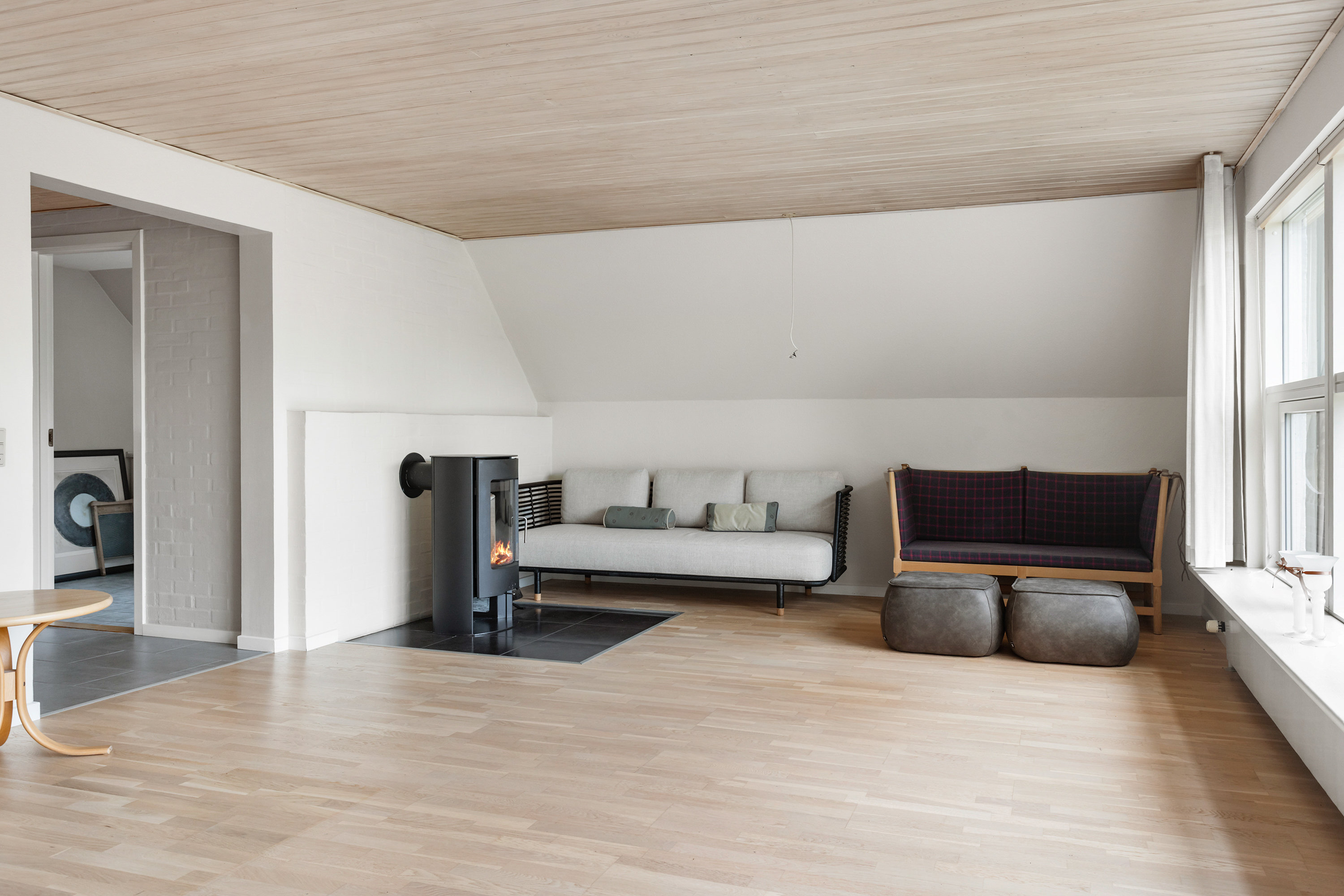 Fremhævet stue billede i fuldskærmstilstand. Billede af Søndermarksvej 34, 9300 Sæby