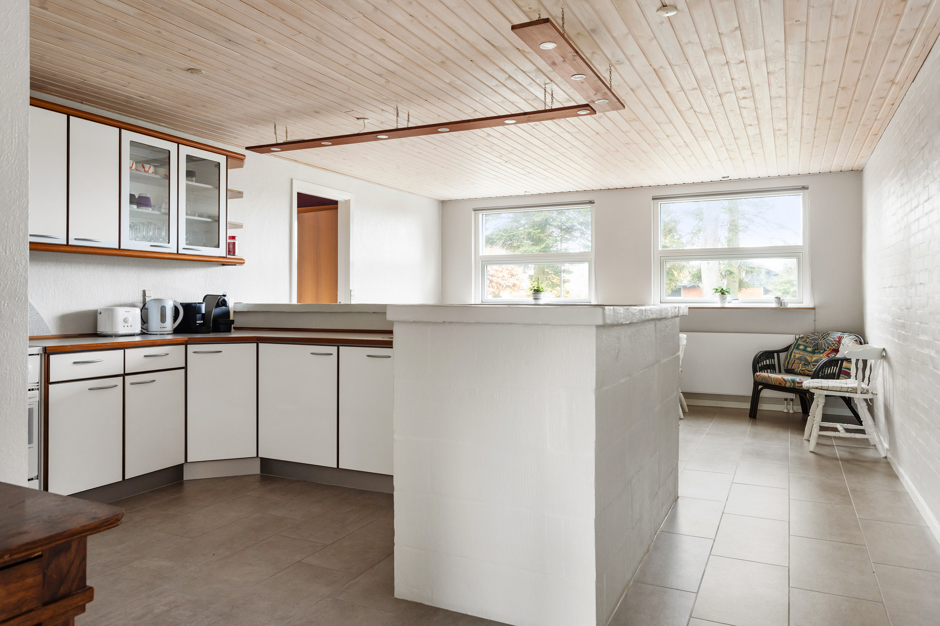 Fremhævet køkken billede i fuldskærmstilstand. Billede af Søndermarksvej 34, 9300 Sæby