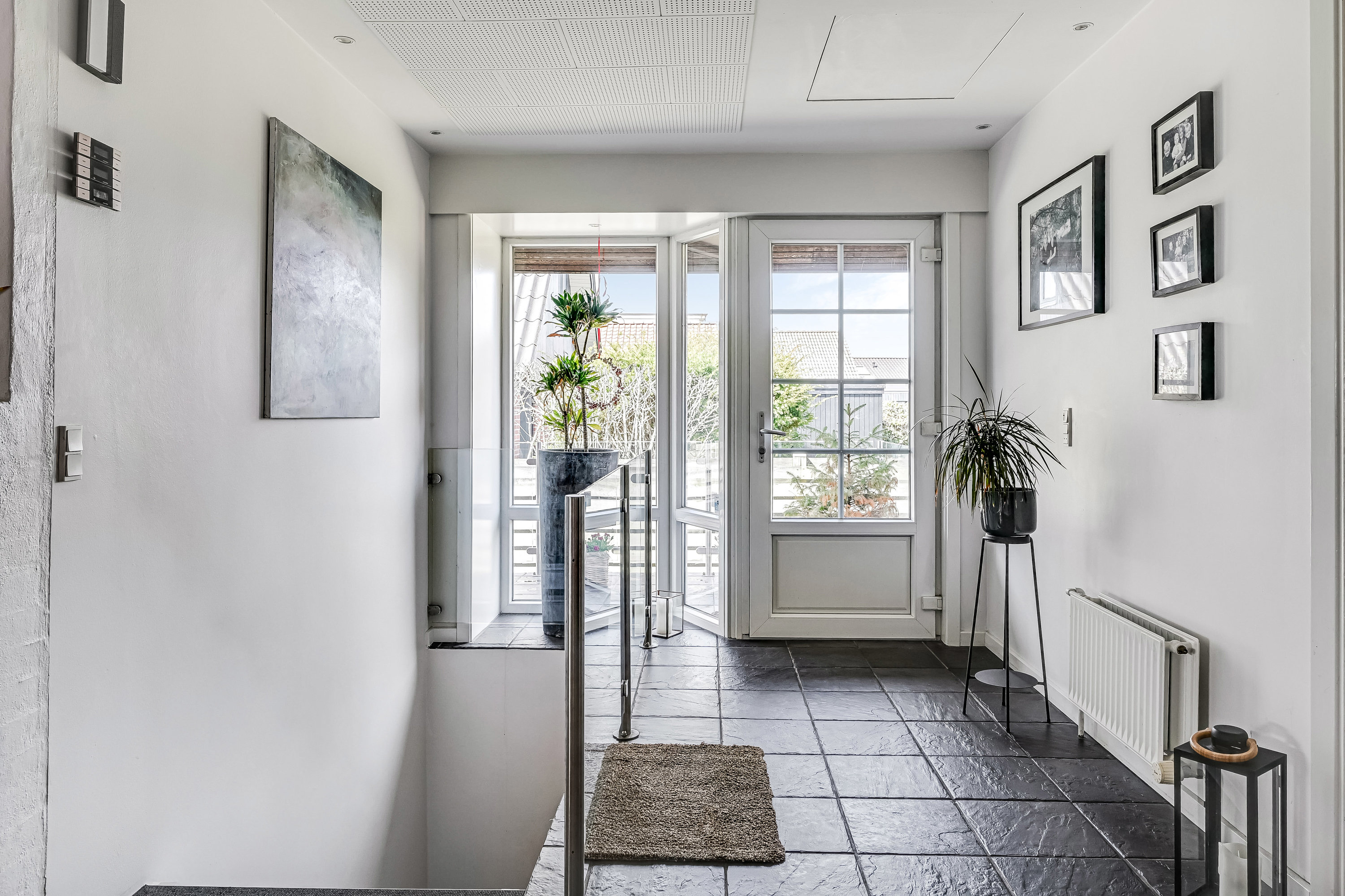 Fremhævet entré billede i fuldskærmstilstand. Billede af Sandbakken 9, 6710 Esbjerg V