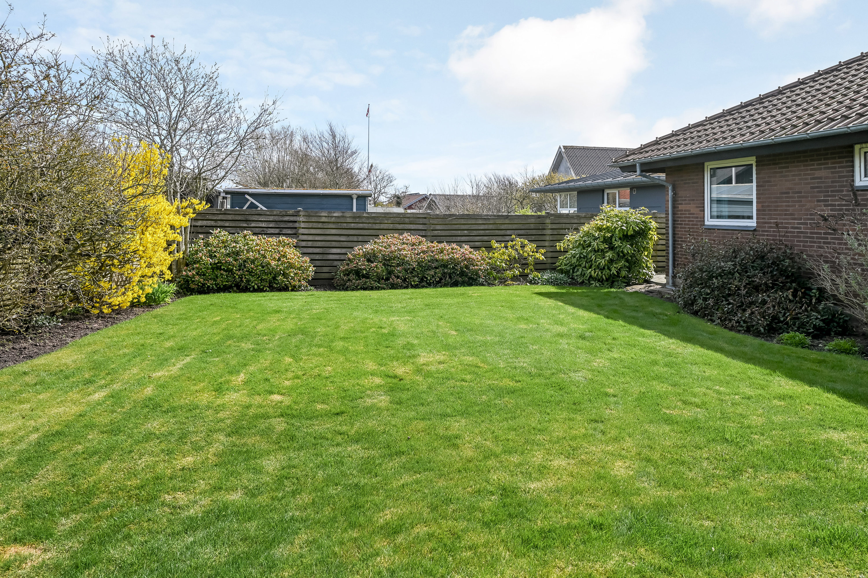 Fremhævet have billede i fuldskærmstilstand. Billede af Sandbakken 9, 6710 Esbjerg V