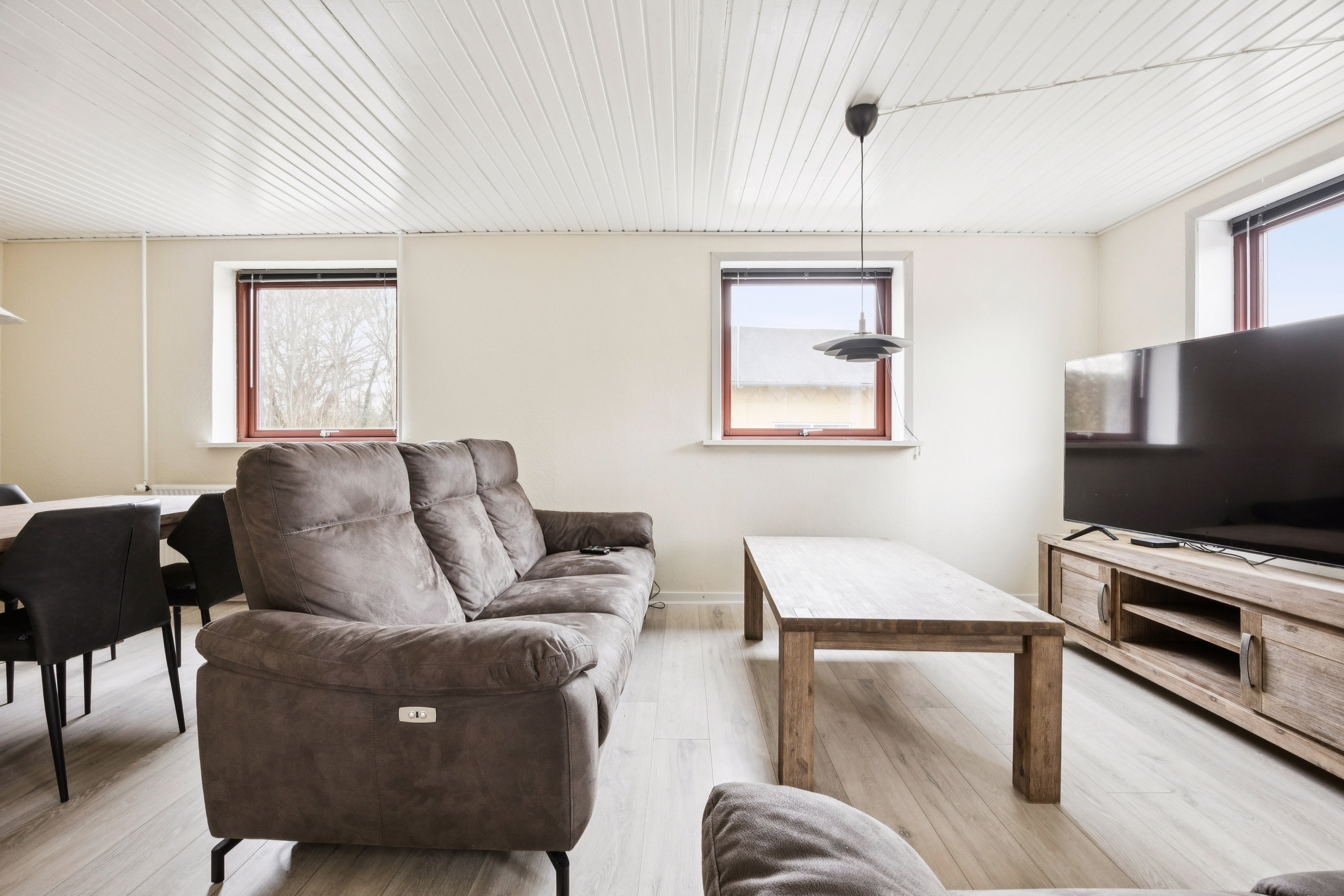 Fremhævet stue billede i fuldskærmstilstand. Billede af Jystrup Vinkelvej 2, Jystrup, 4174 Jystrup Midtsj