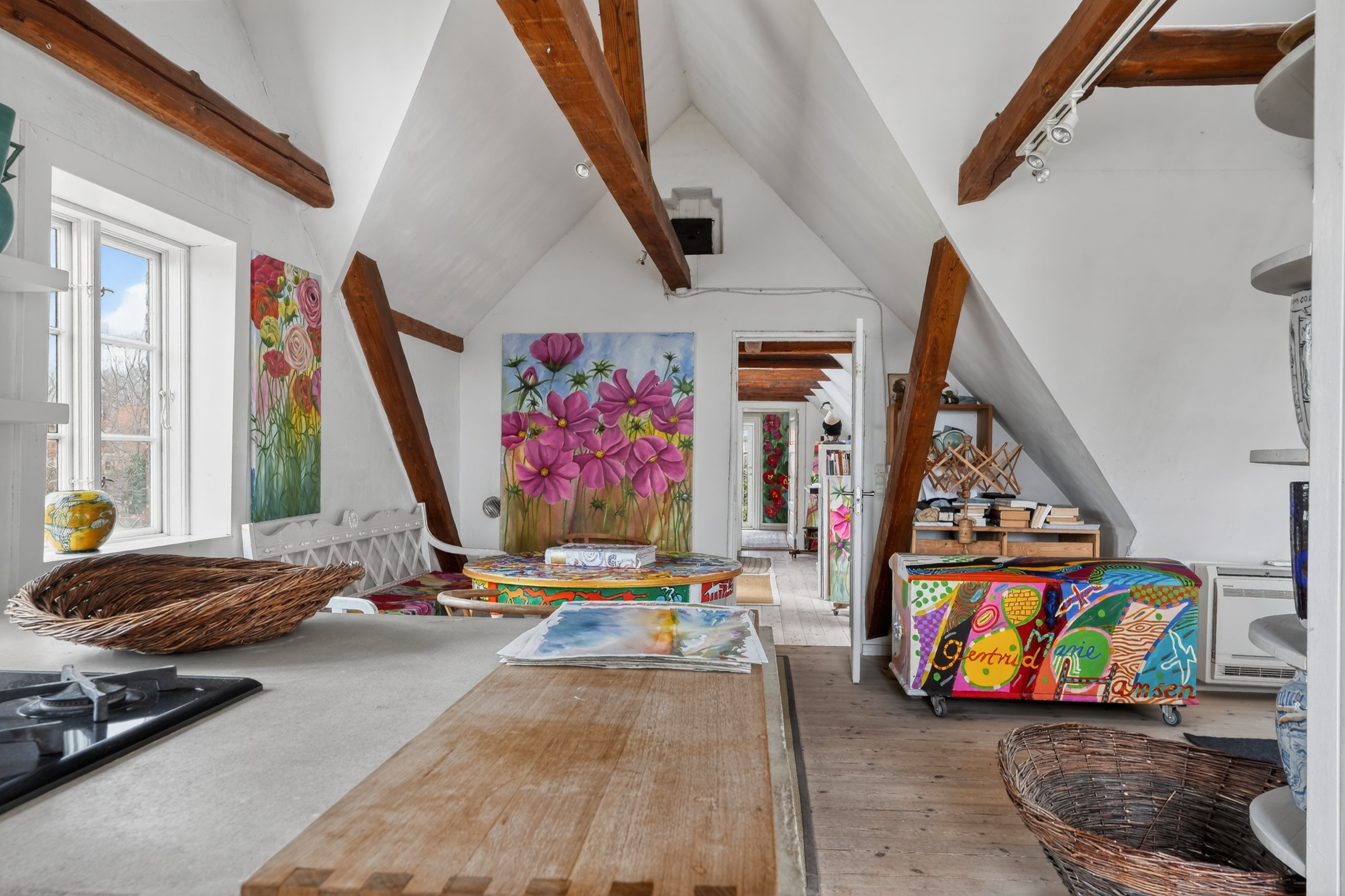 Fremhævet stue billede i fuldskærmstilstand. Billede af Løvstræde 4, 4581 Rørvig