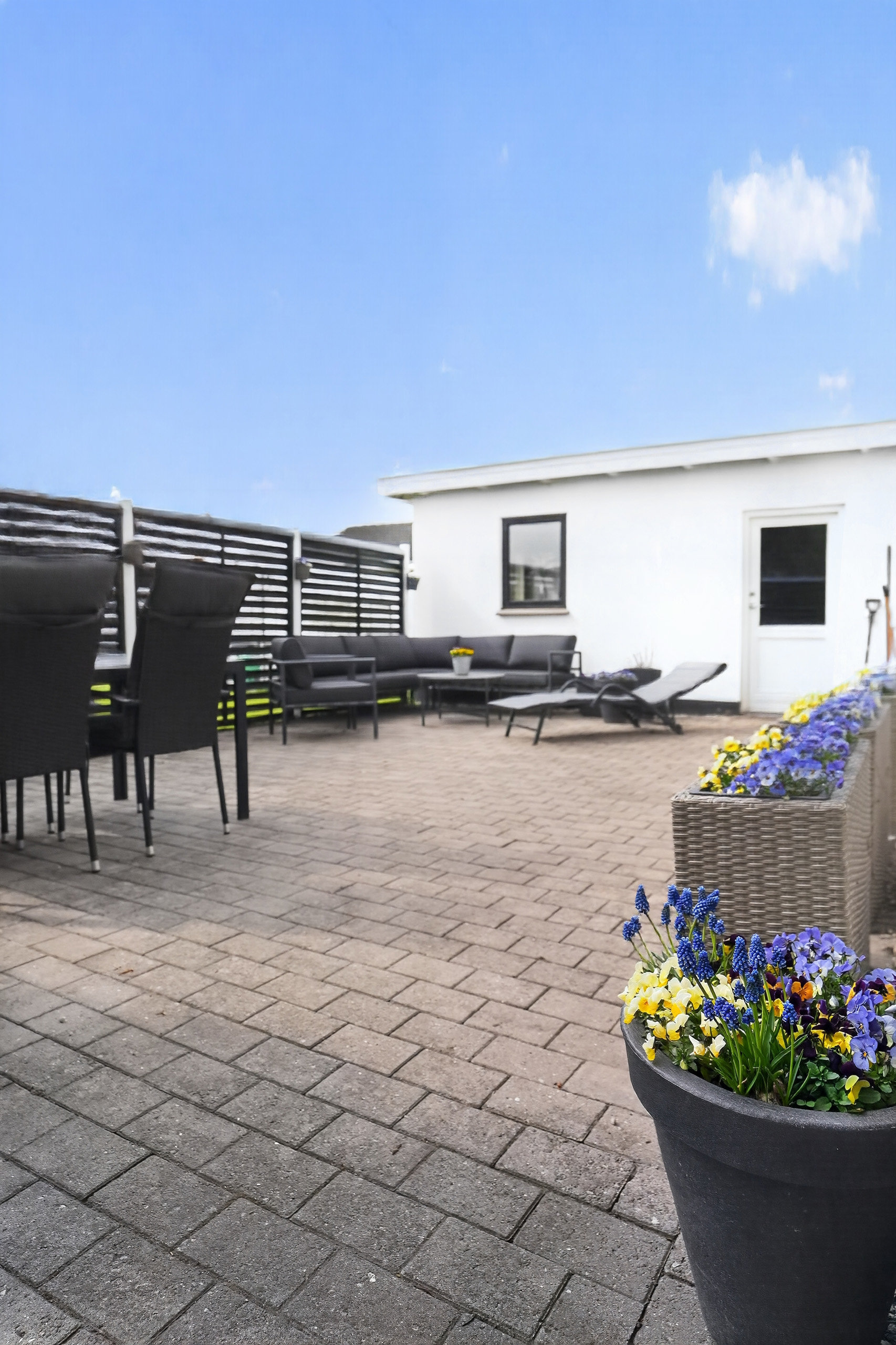 Fremhævet terrasse billede i fuldskærmstilstand. Billede af Kingosvej 15, 4500 Nykøbing Sj