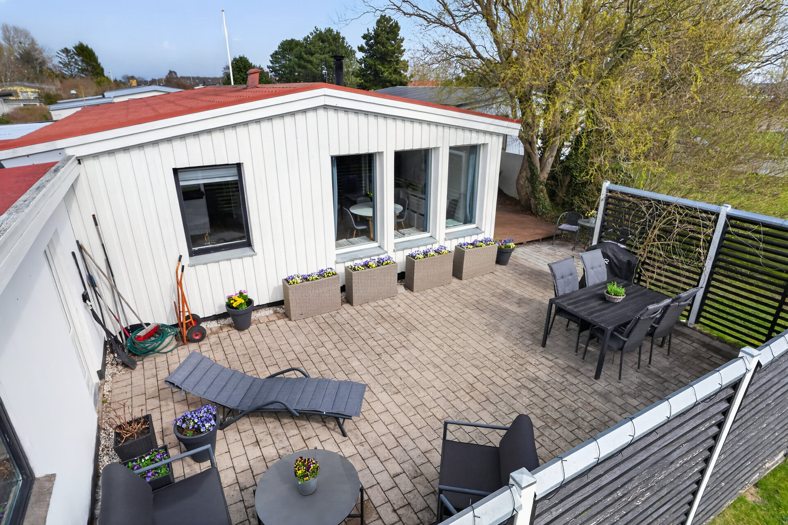 Fremhævet terrasse billede i fuldskærmstilstand. Billede af Kingosvej 15, 4500 Nykøbing Sj