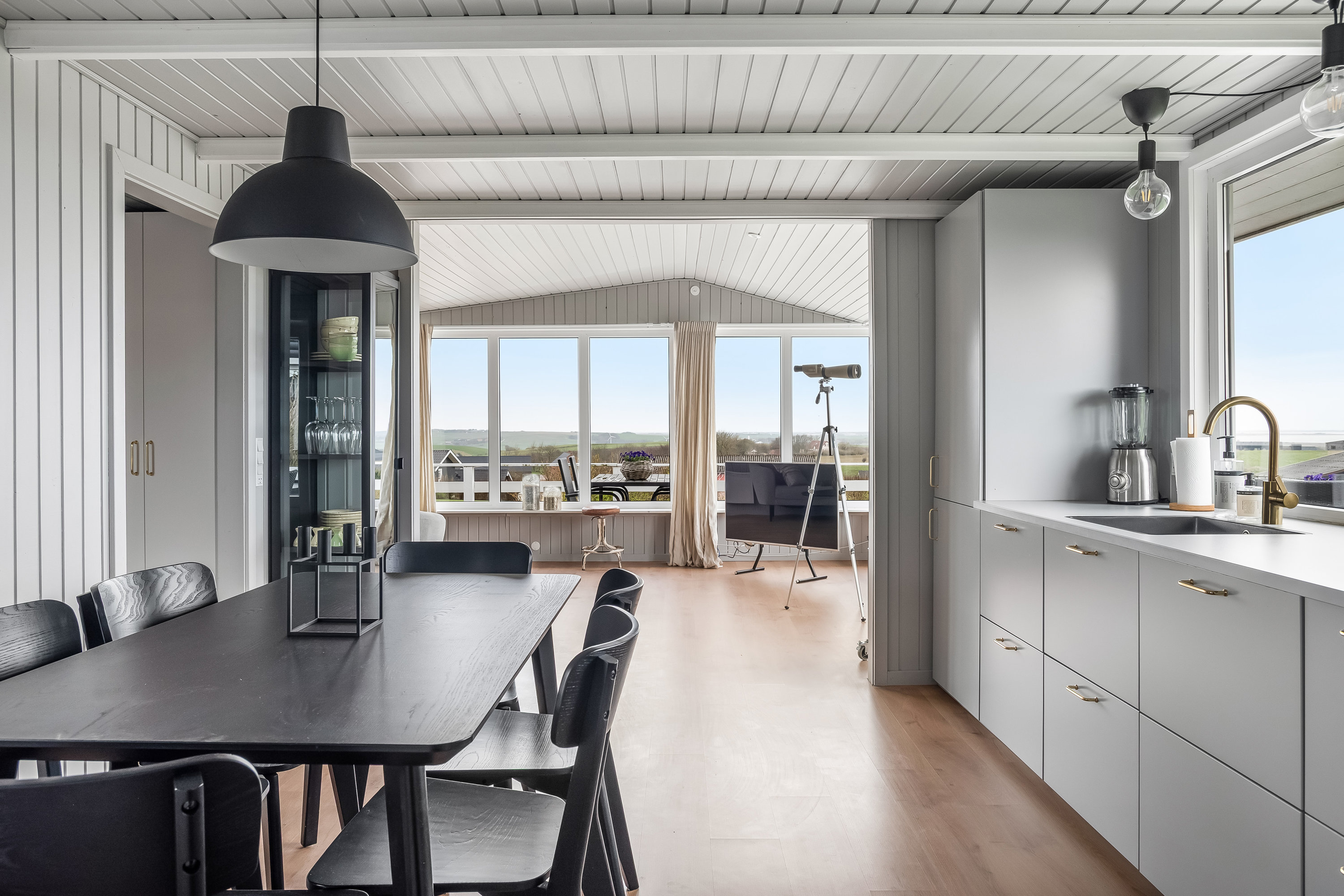 Fremhævet køkken alrum billede i fuldskærmstilstand. Billede af Violvej 32, Tørring, 7620 Lemvig