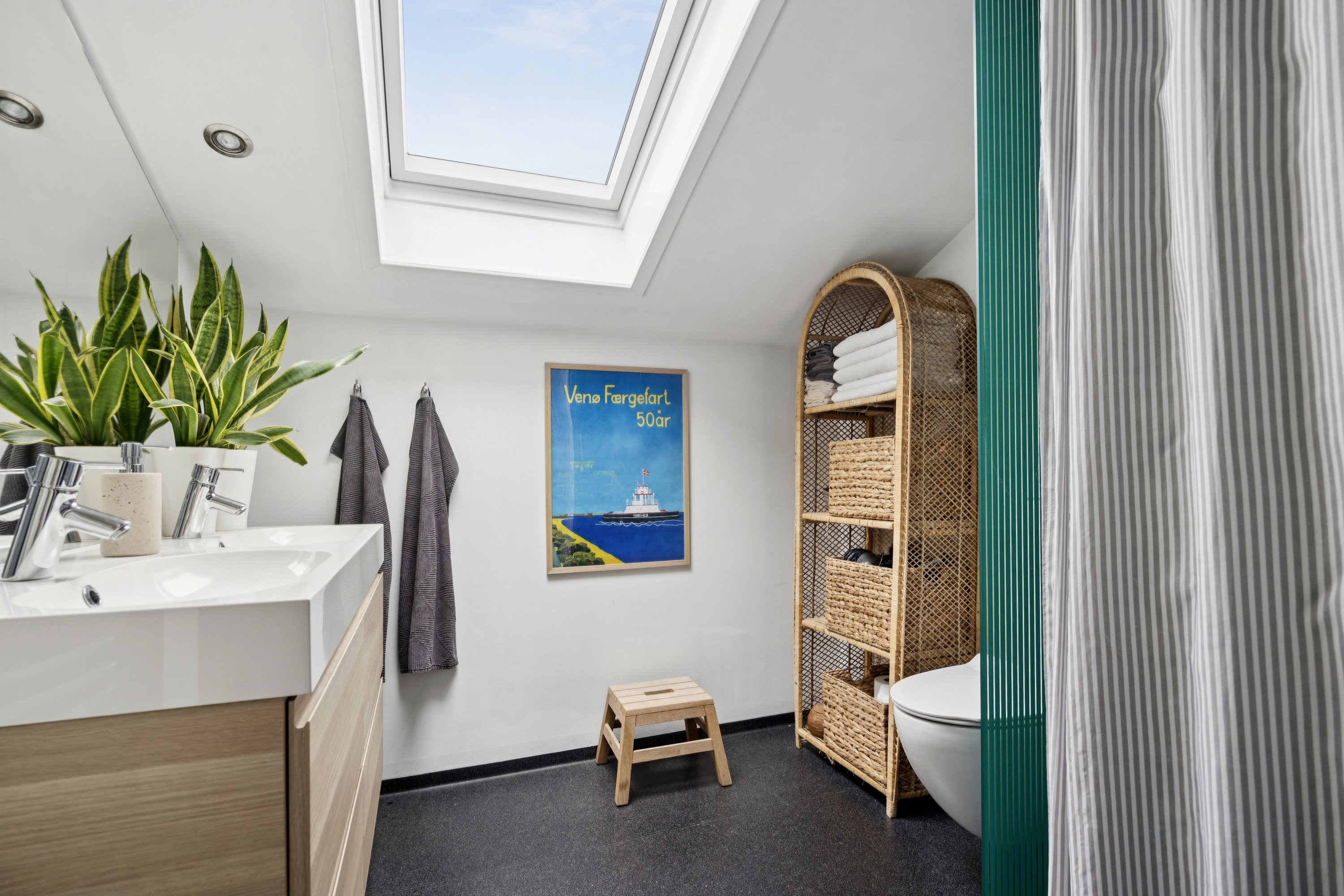 Fremhævet badeværelse billede i fuldskærmstilstand. Billede af Kornelparken 100, 9310 Vodskov