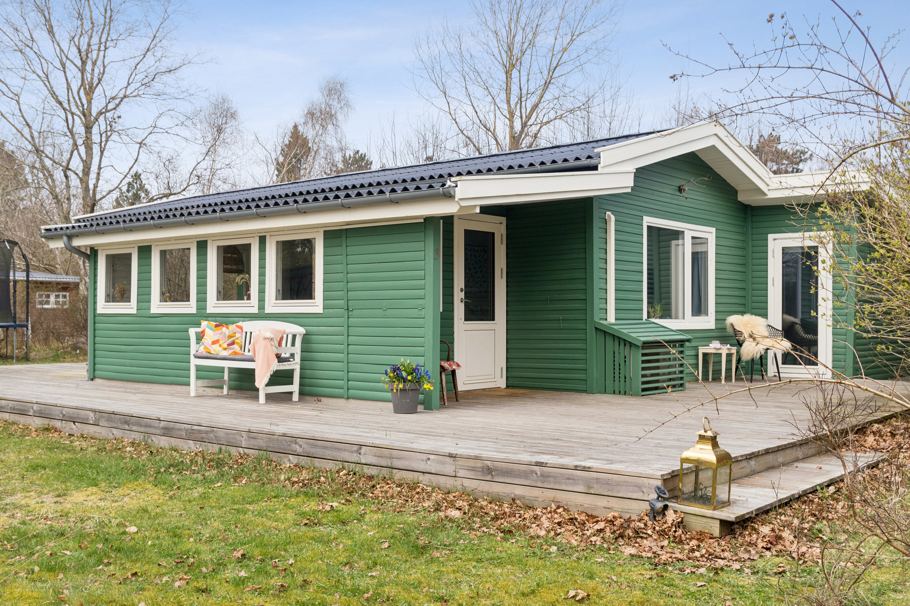 Fremhævet set fra haven billede i fuldskærmstilstand. Billede af Herlufholmsvej 3, Højby Lyng, 4573 Højby