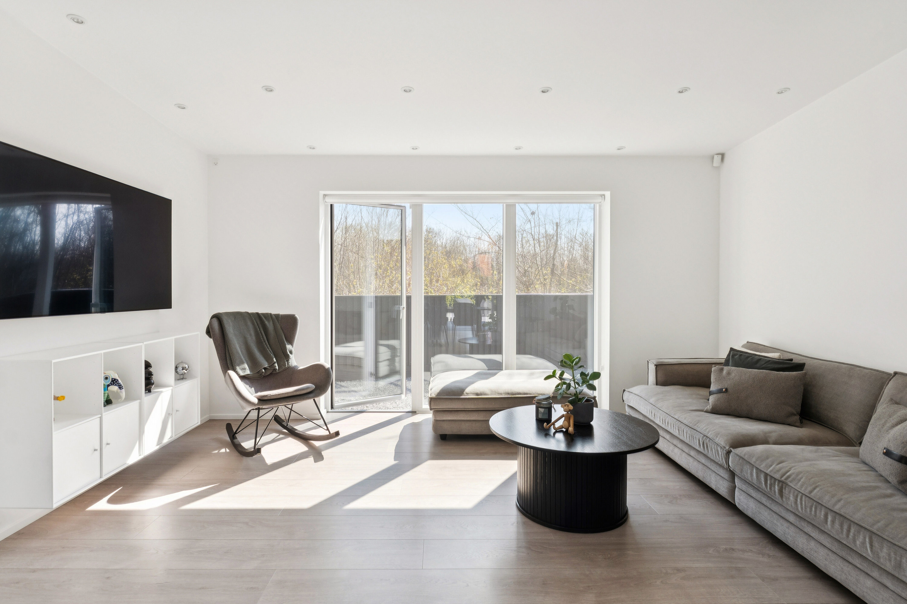 Fremhævet stue billede i fuldskærmstilstand. Billede af Lyngholmsvej 8, 2800 Kongens Lyngby