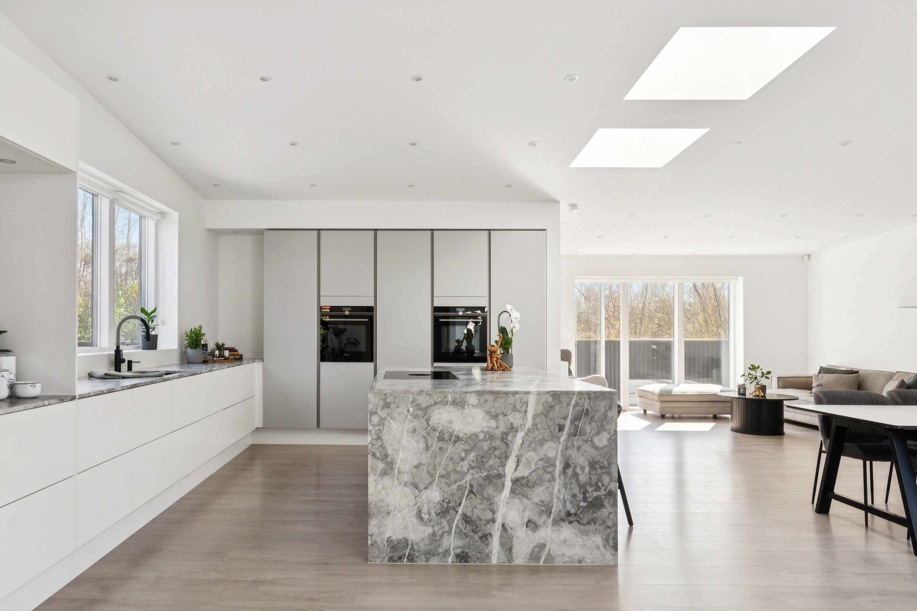 Fremhævet køkken billede i fuldskærmstilstand. Billede af Lyngholmsvej 8, 2800 Kongens Lyngby