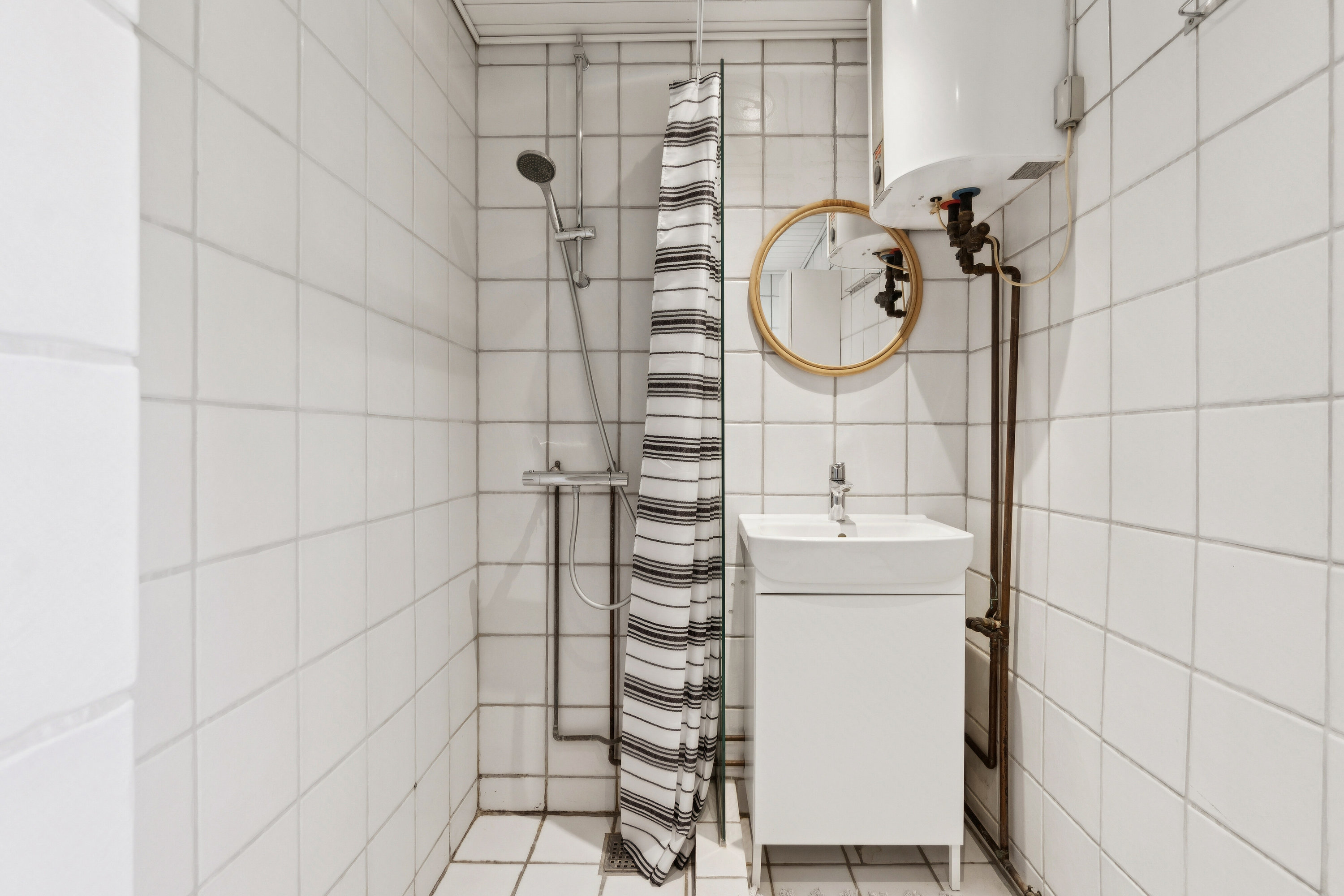 Fremhævet badeværelse billede i fuldskærmstilstand. Billede af Herlufholmsvej 3, Højby Lyng, 4573 Højby