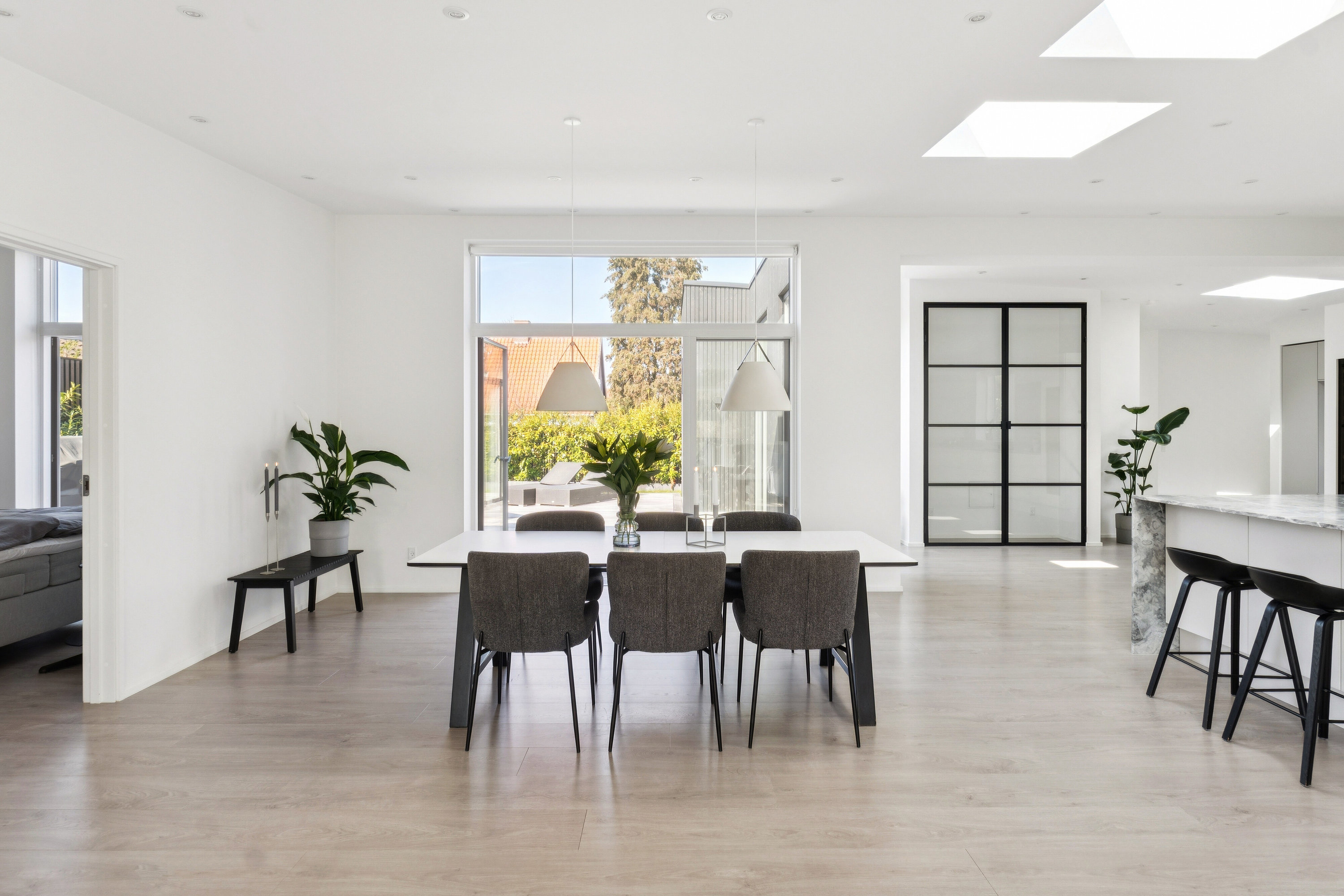 Fremhævet spisestue billede i fuldskærmstilstand. Billede af Lyngholmsvej 8, 2800 Kongens Lyngby