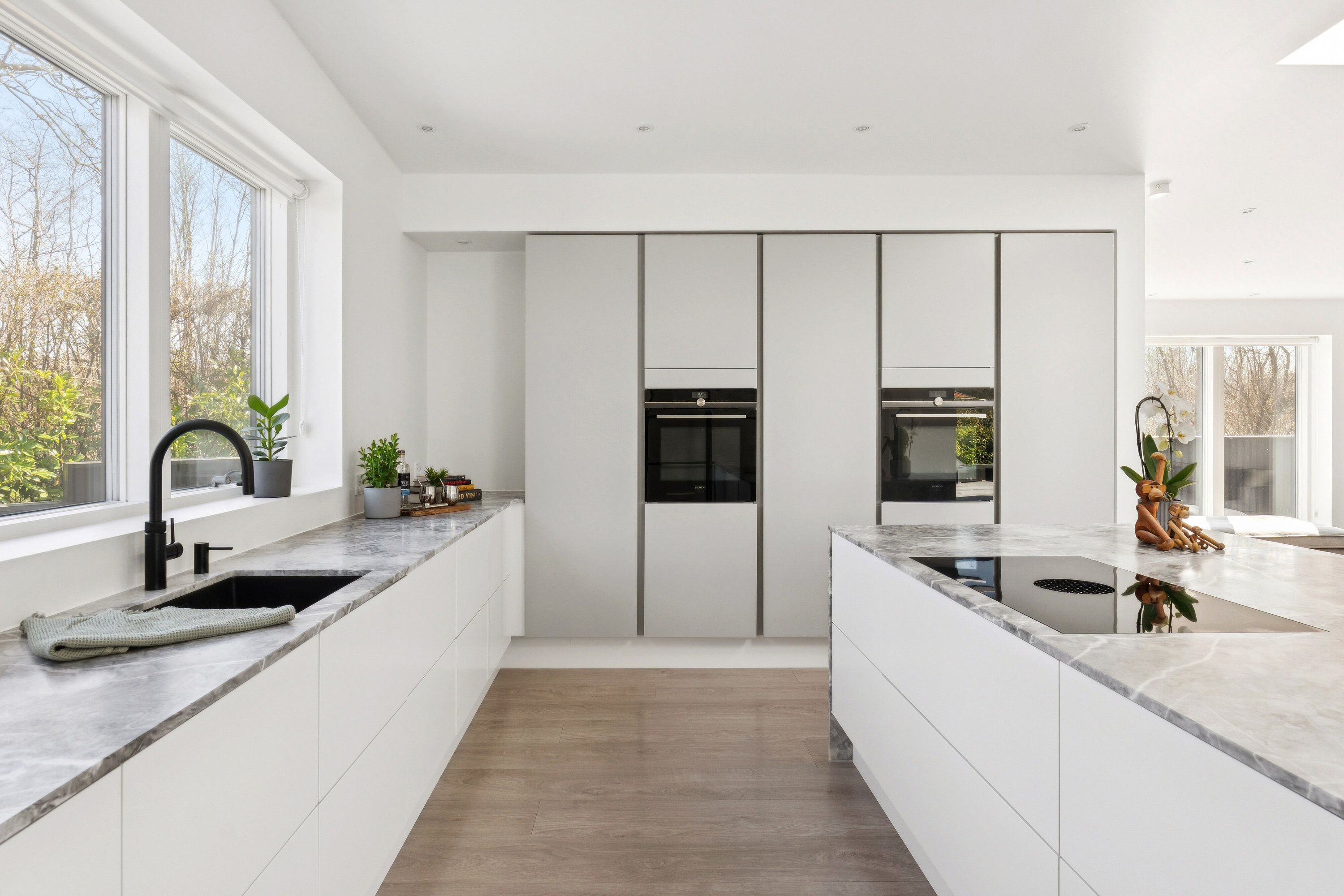 Fremhævet køkken billede i fuldskærmstilstand. Billede af Lyngholmsvej 8, 2800 Kongens Lyngby