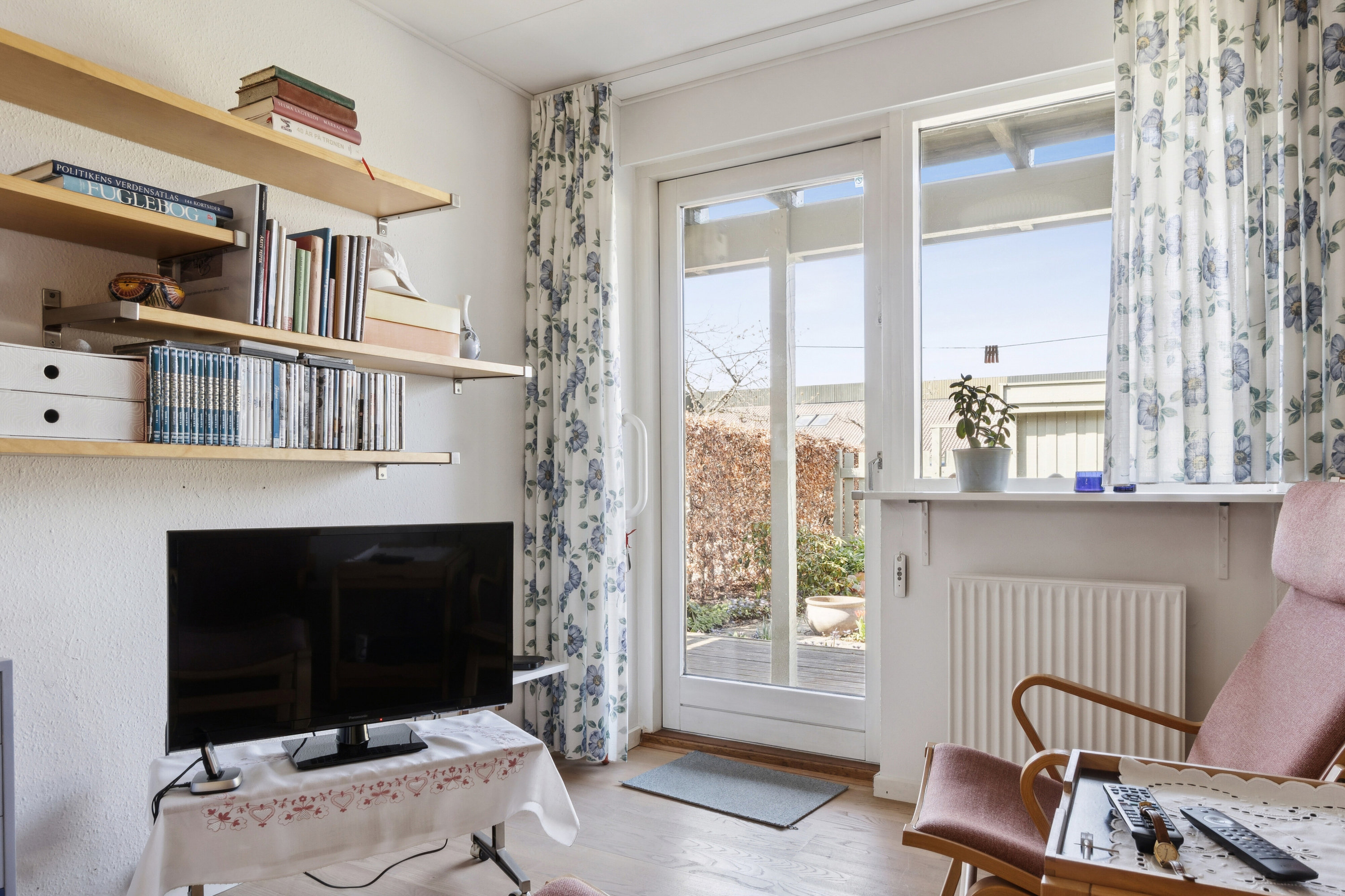 Fremhævet stue billede i fuldskærmstilstand. Billede af Terrasserne 140, Himmelev, 4000 Roskilde