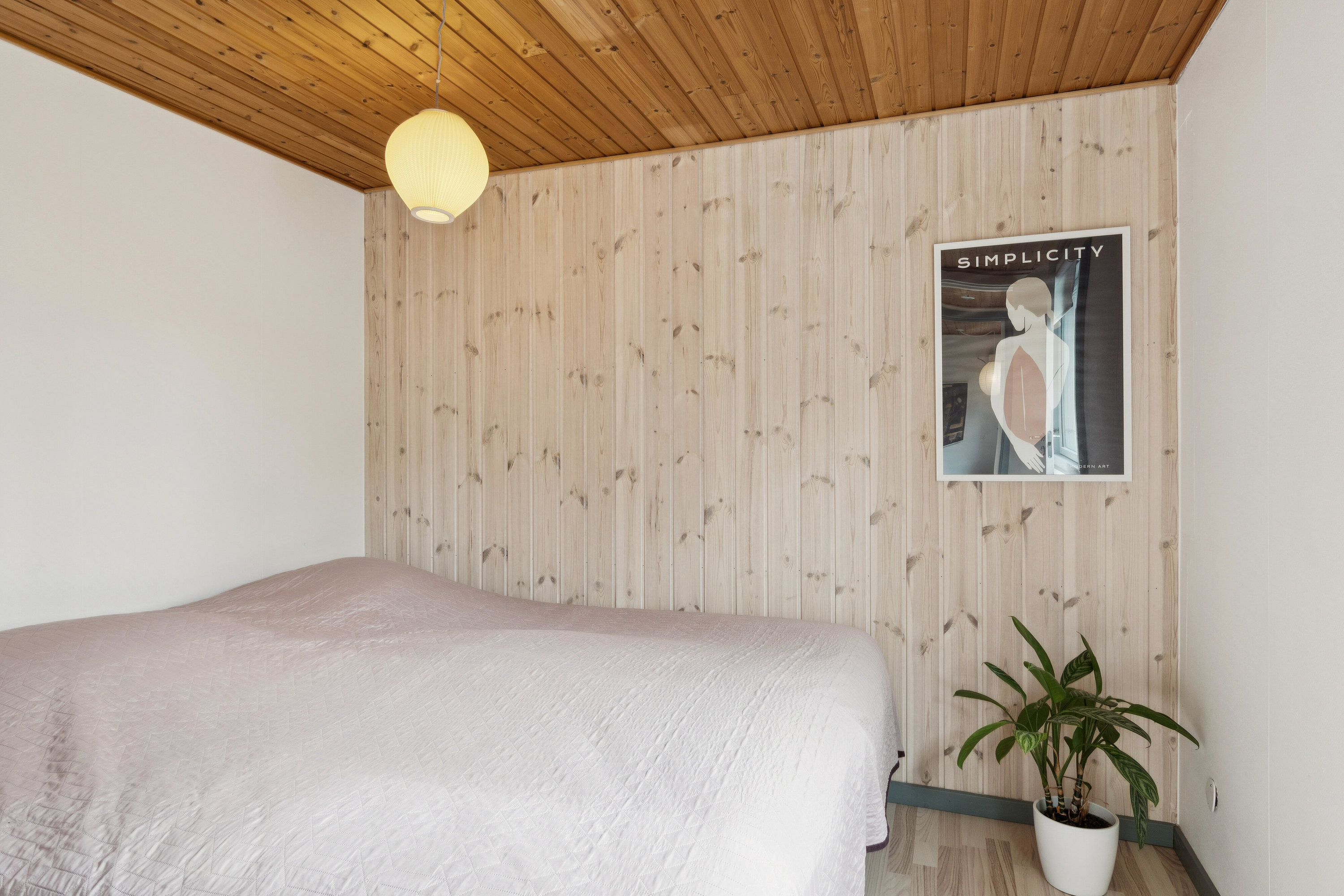 Fremhævet soveværelse billede i fuldskærmstilstand. Billede af Herlufholmsvej 3, Højby Lyng, 4573 Højby