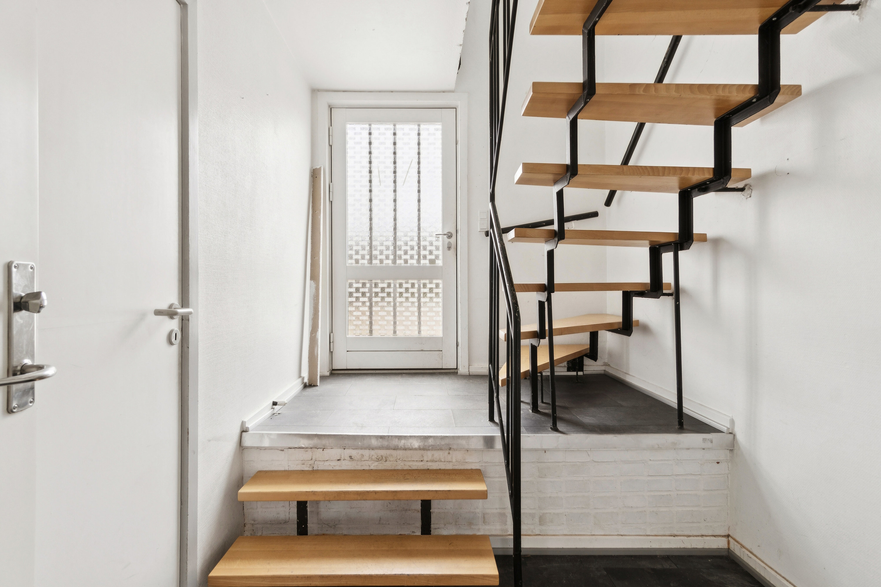 Fremhævet trappe billede i fuldskærmstilstand. Billede af Thylandsvej 28, st.., 7700 Thisted