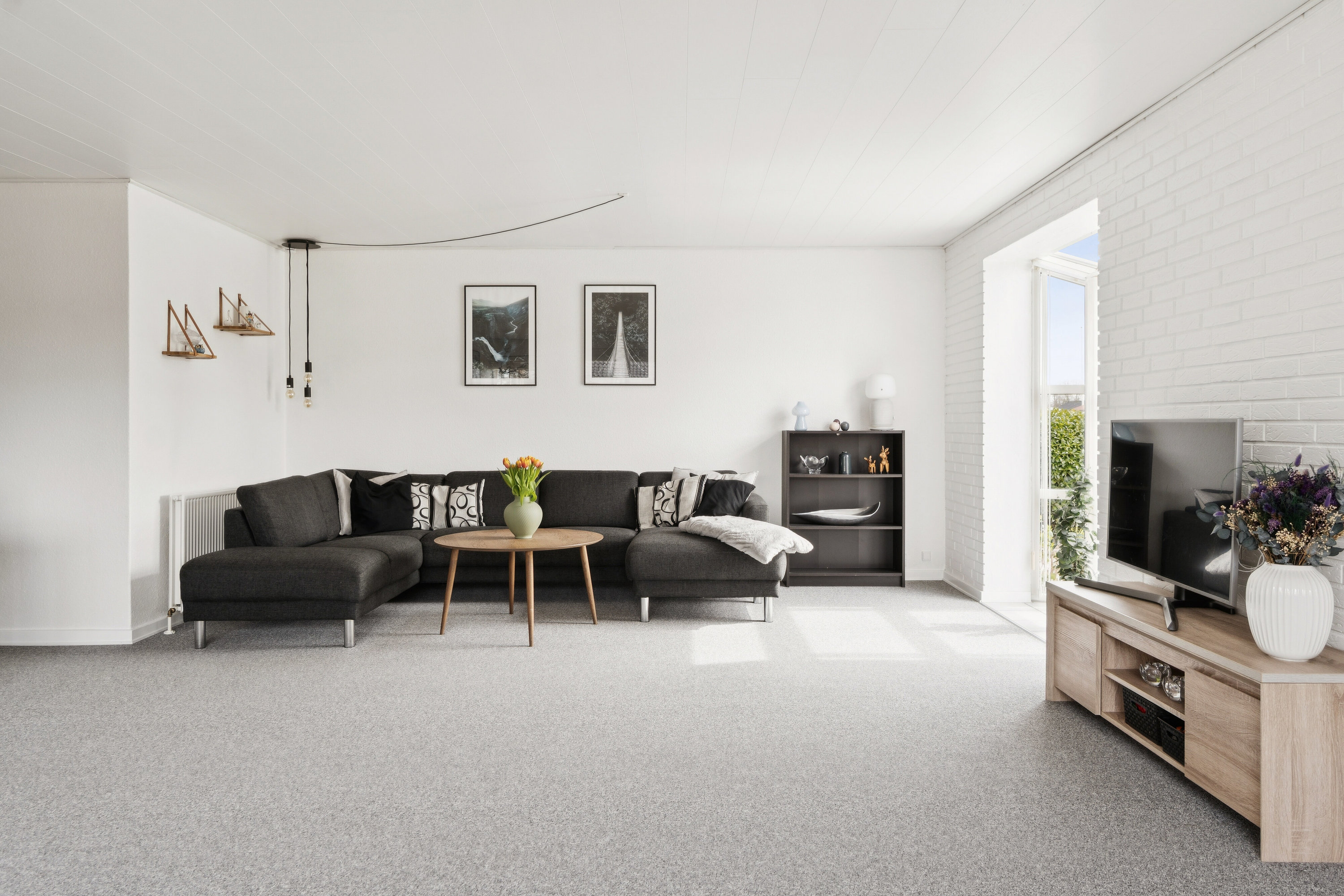 Fremhævet stue billede i fuldskærmstilstand. Billede af Finlandsgade 71, 7430 Ikast