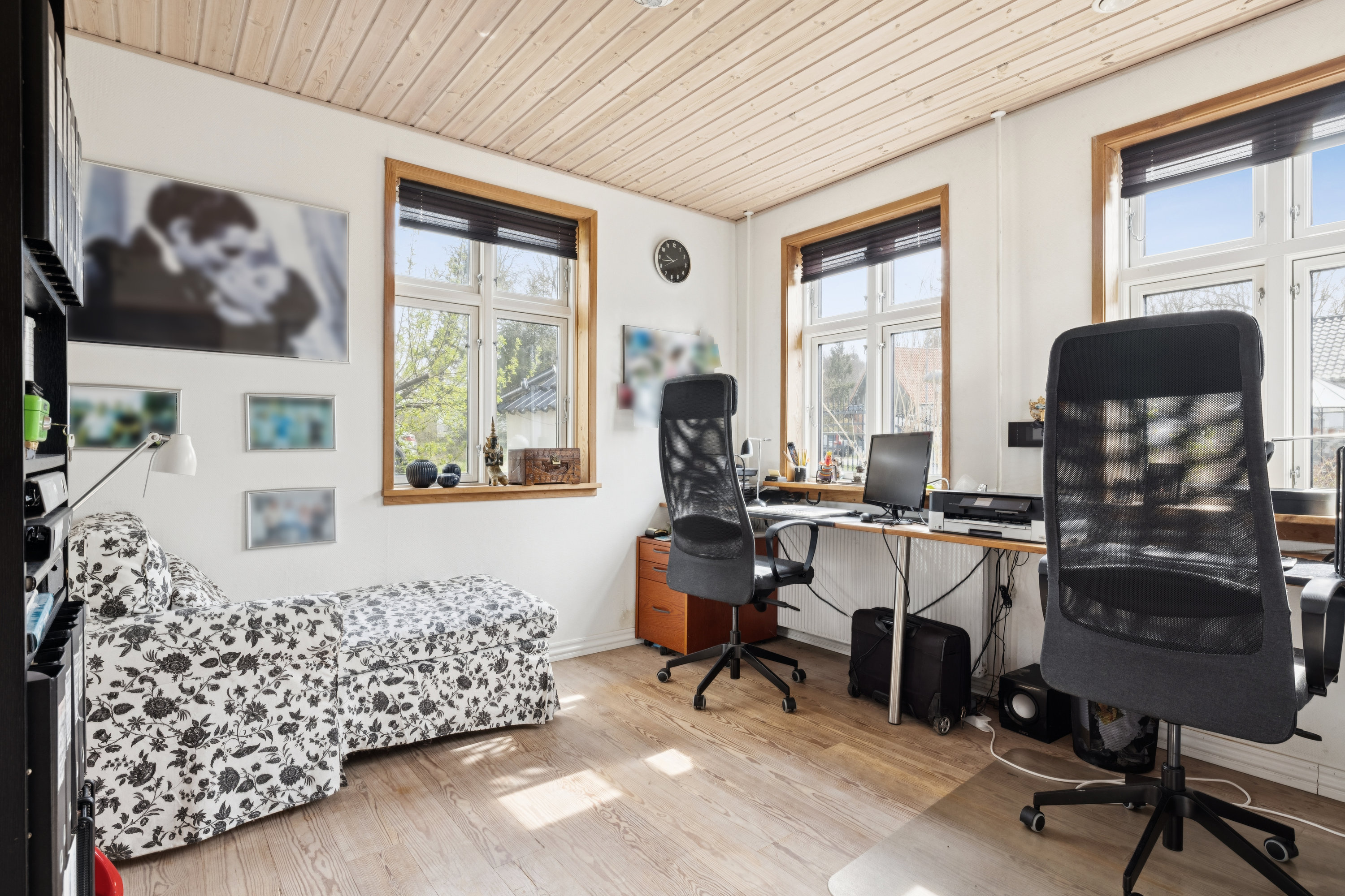 Fremhævet stue billede i fuldskærmstilstand. Billede af Fiskbækvej 6, 8831 Løgstrup