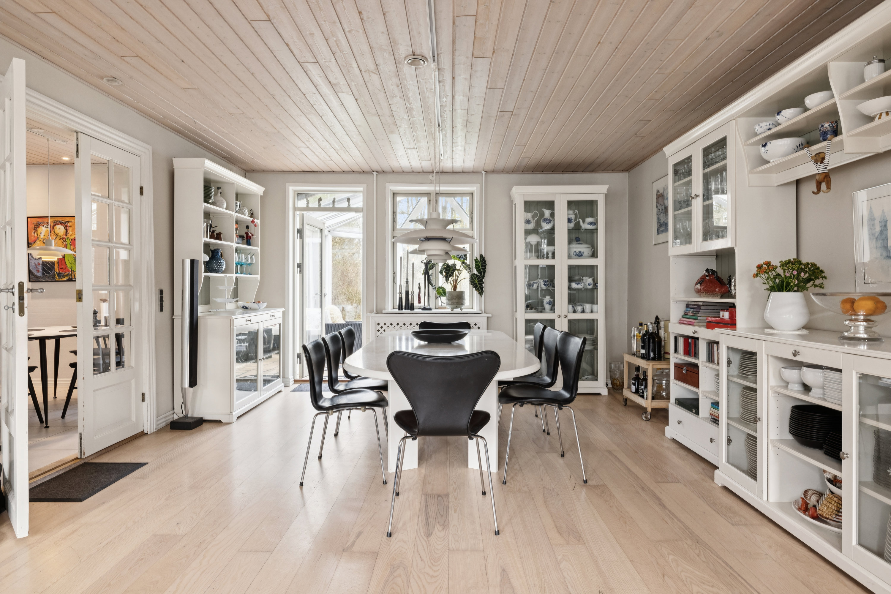 Fremhævet stue billede i fuldskærmstilstand. Billede af Fiskbækvej 6, 8831 Løgstrup