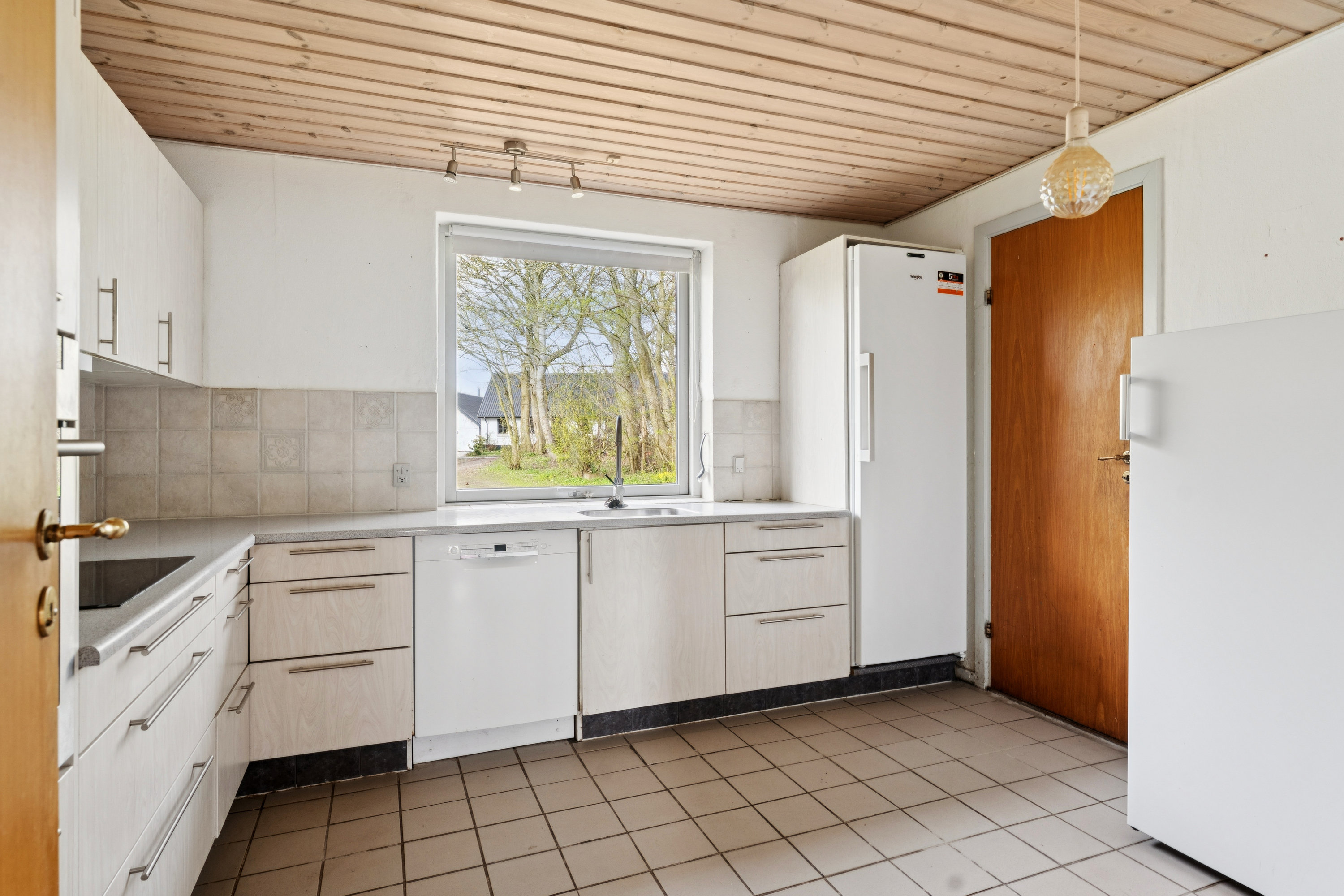 Fremhævet køkken billede i fuldskærmstilstand. Billede af Sdr Byvej 14, Terp, 8860 Ulstrup