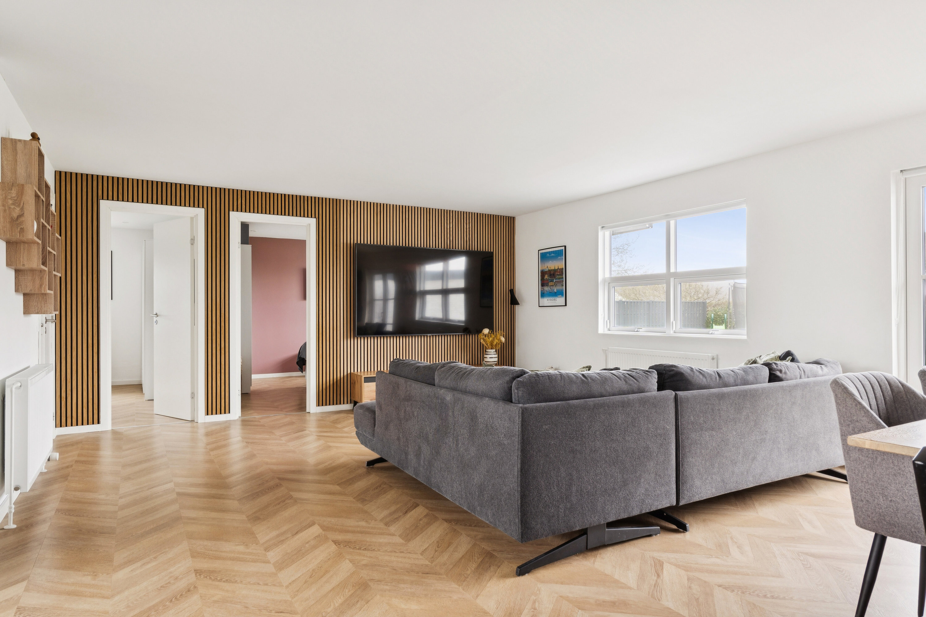 Fremhævet stue billede i fuldskærmstilstand. Billede af Harevænget 141, 5800 Nyborg