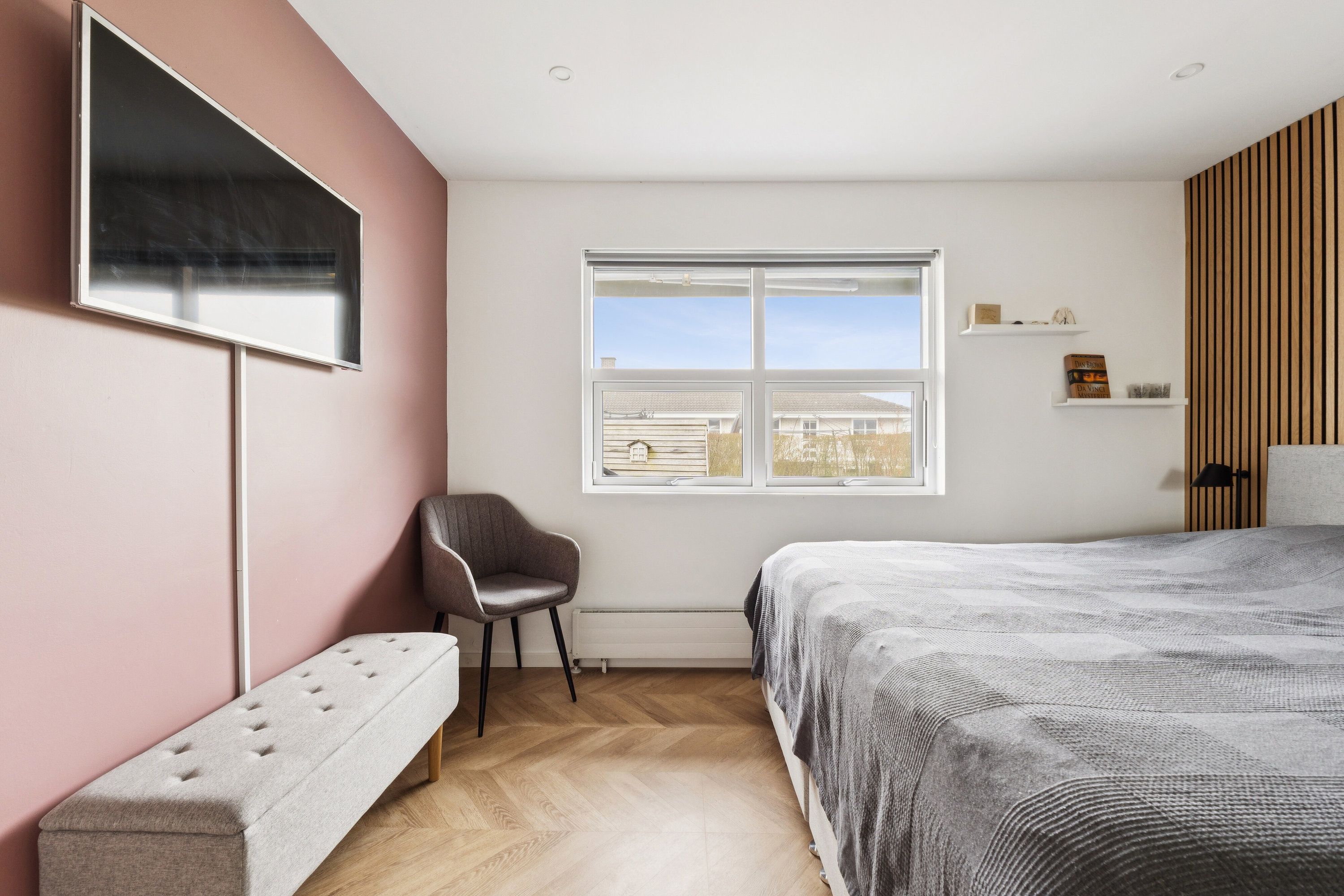 Fremhævet soveværelse billede i fuldskærmstilstand. Billede af Harevænget 141, 5800 Nyborg