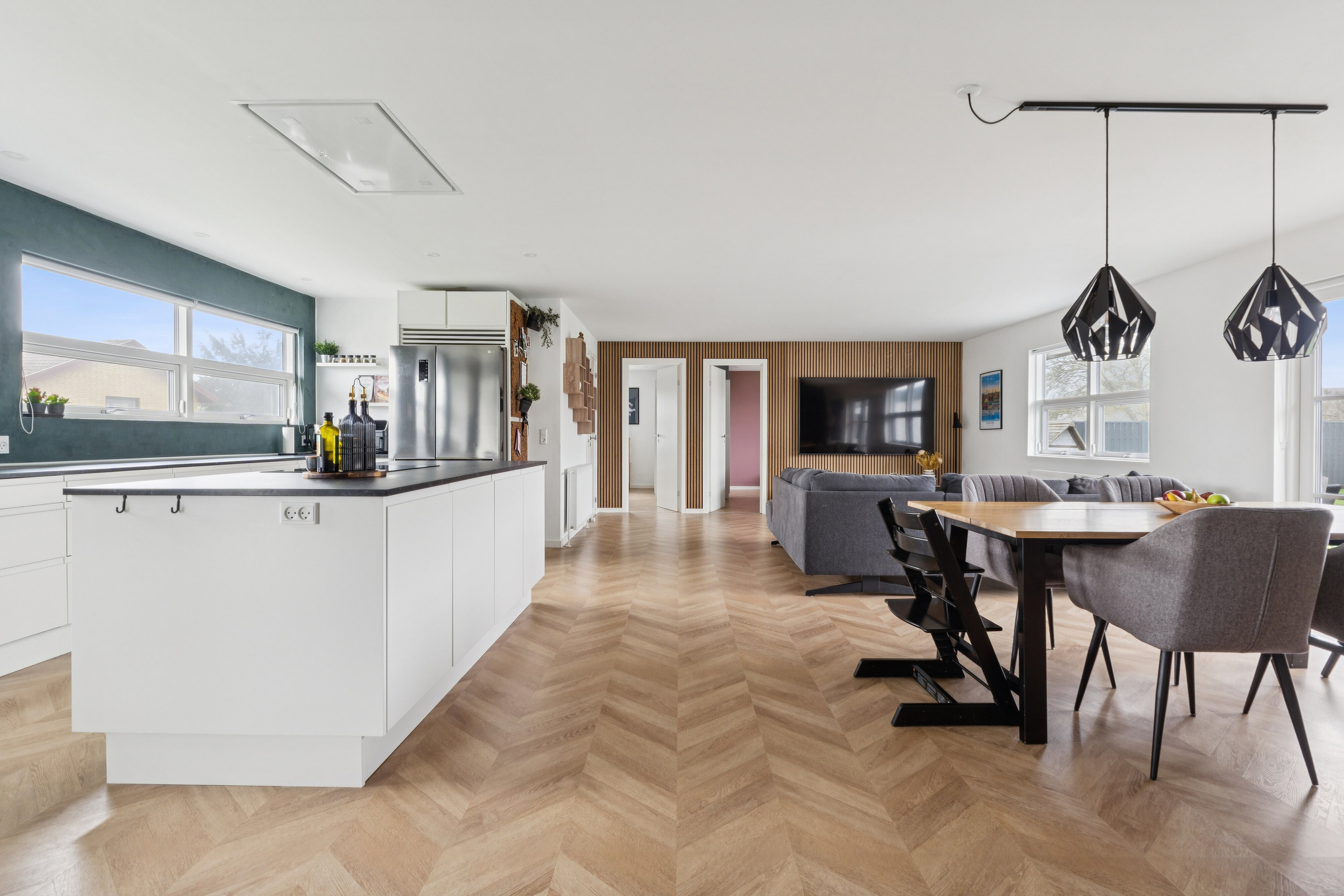 Fremhævet spisestue billede i fuldskærmstilstand. Billede af Harevænget 141, 5800 Nyborg