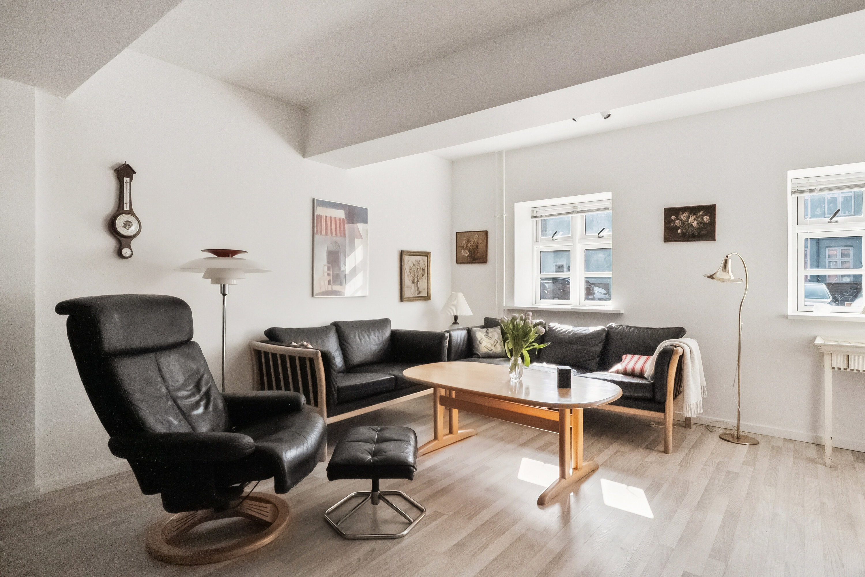 Fremhævet stue billede i fuldskærmstilstand. Billede af Svend Gønges Torv 6, st.. th., 4720 Præstø