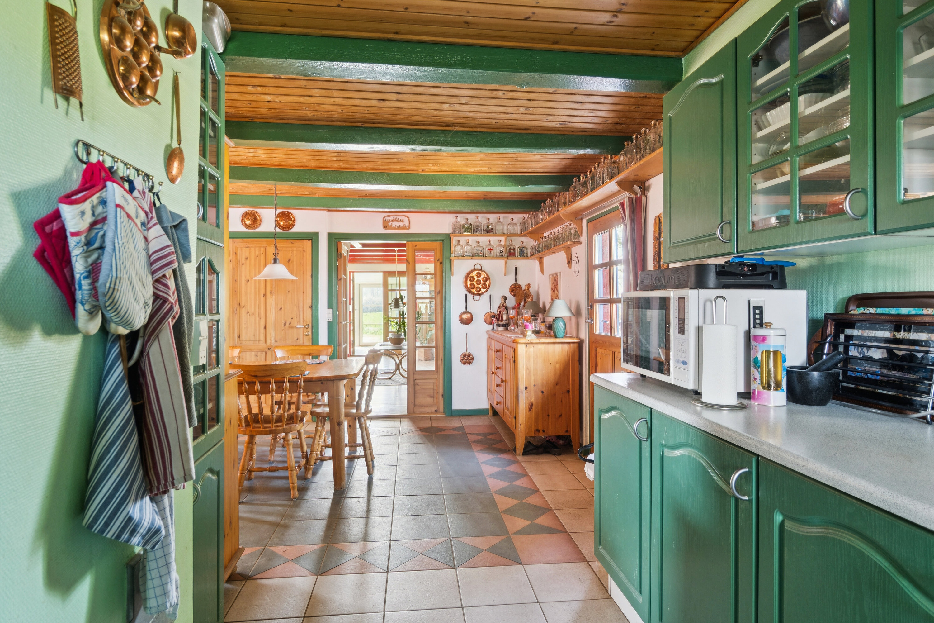 Fremhævet køkken billede i fuldskærmstilstand. Billede af Rendebakken 11, Gelsted, 4160 Herlufmagle