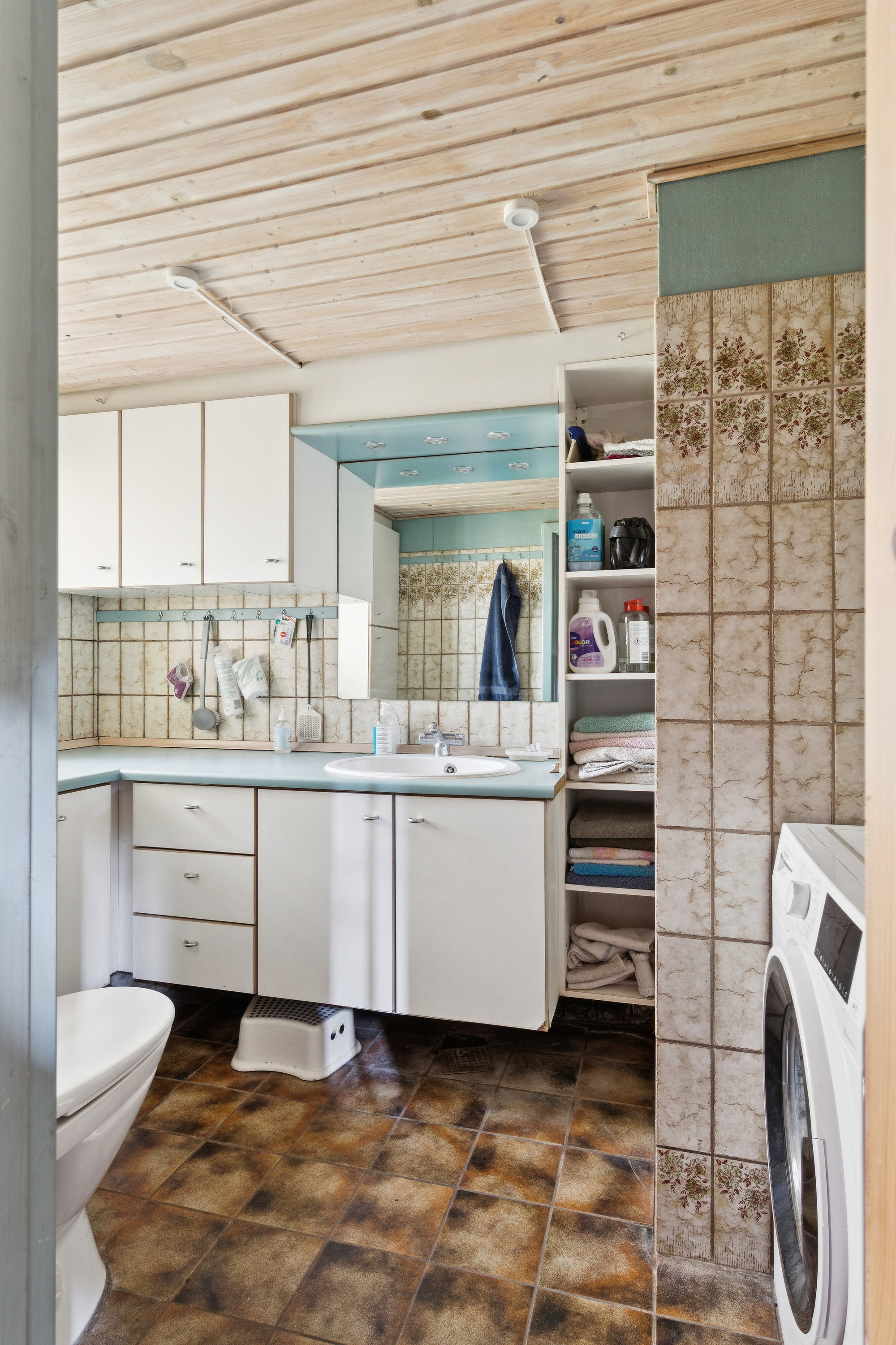 Fremhævet badeværelse billede i fuldskærmstilstand. Billede af Rendebakken 11, Gelsted, 4160 Herlufmagle