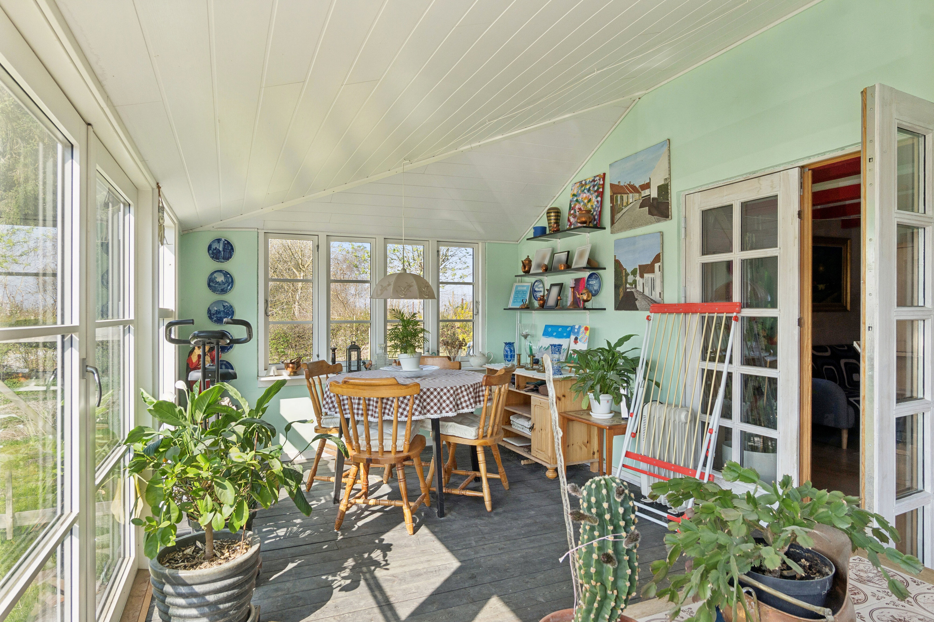 Fremhævet udestue billede i fuldskærmstilstand. Billede af Rendebakken 11, Gelsted, 4160 Herlufmagle