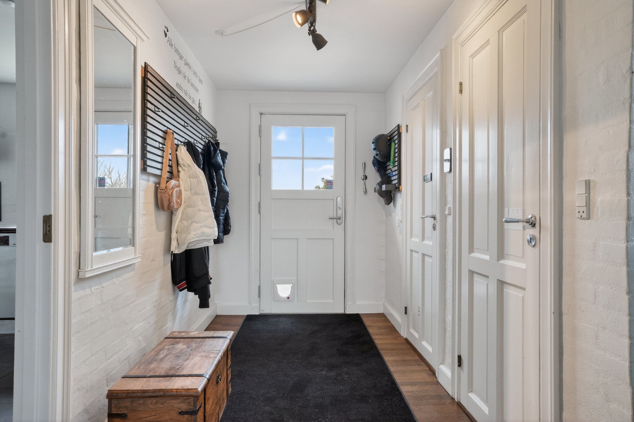 Fremhævet entré billede i fuldskærmstilstand. Billede af Skovvej 16, 4622 Havdrup