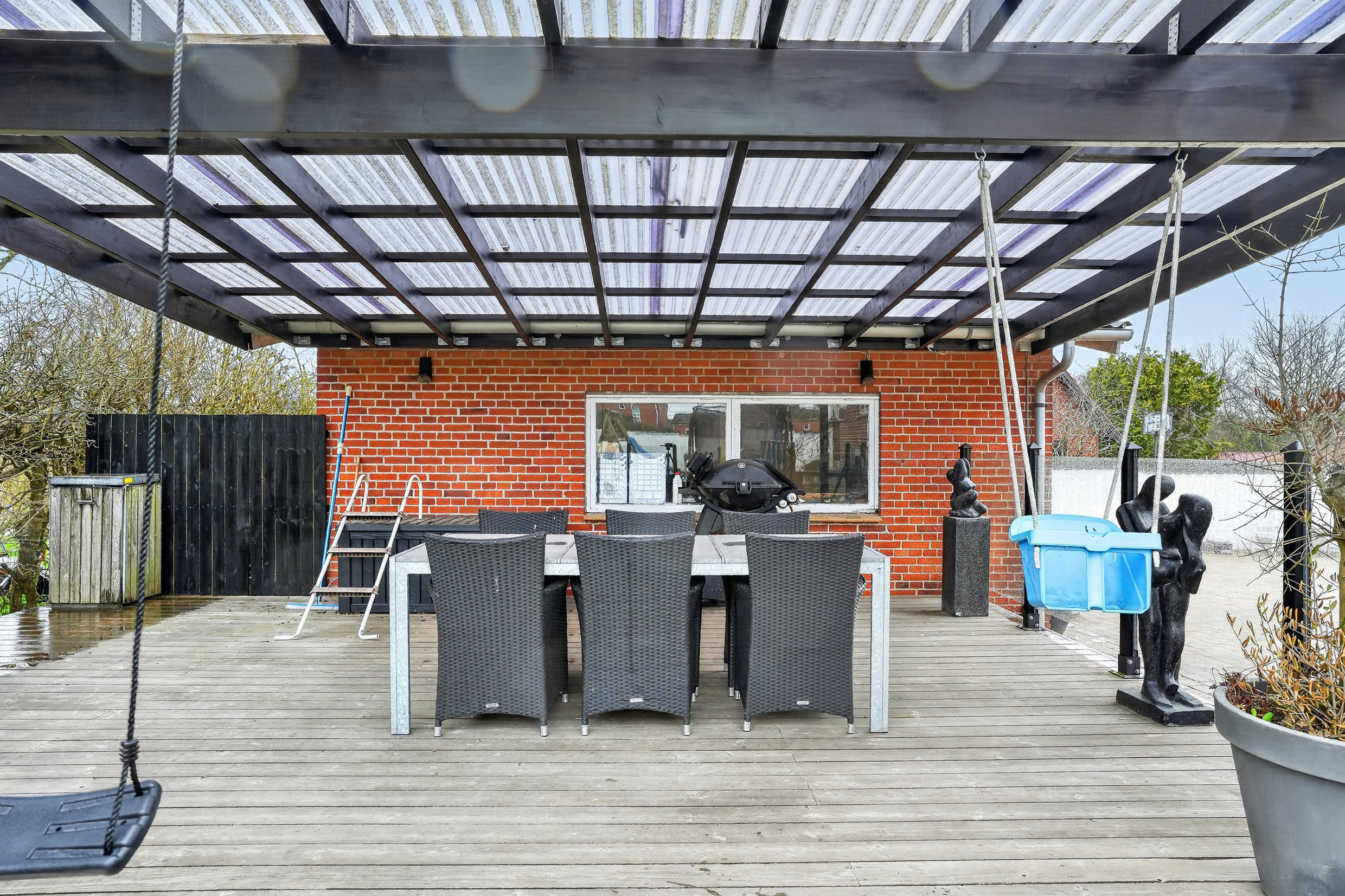 Fremhævet terrasse billede i fuldskærmstilstand. Billede af Skovvej 16, 4622 Havdrup