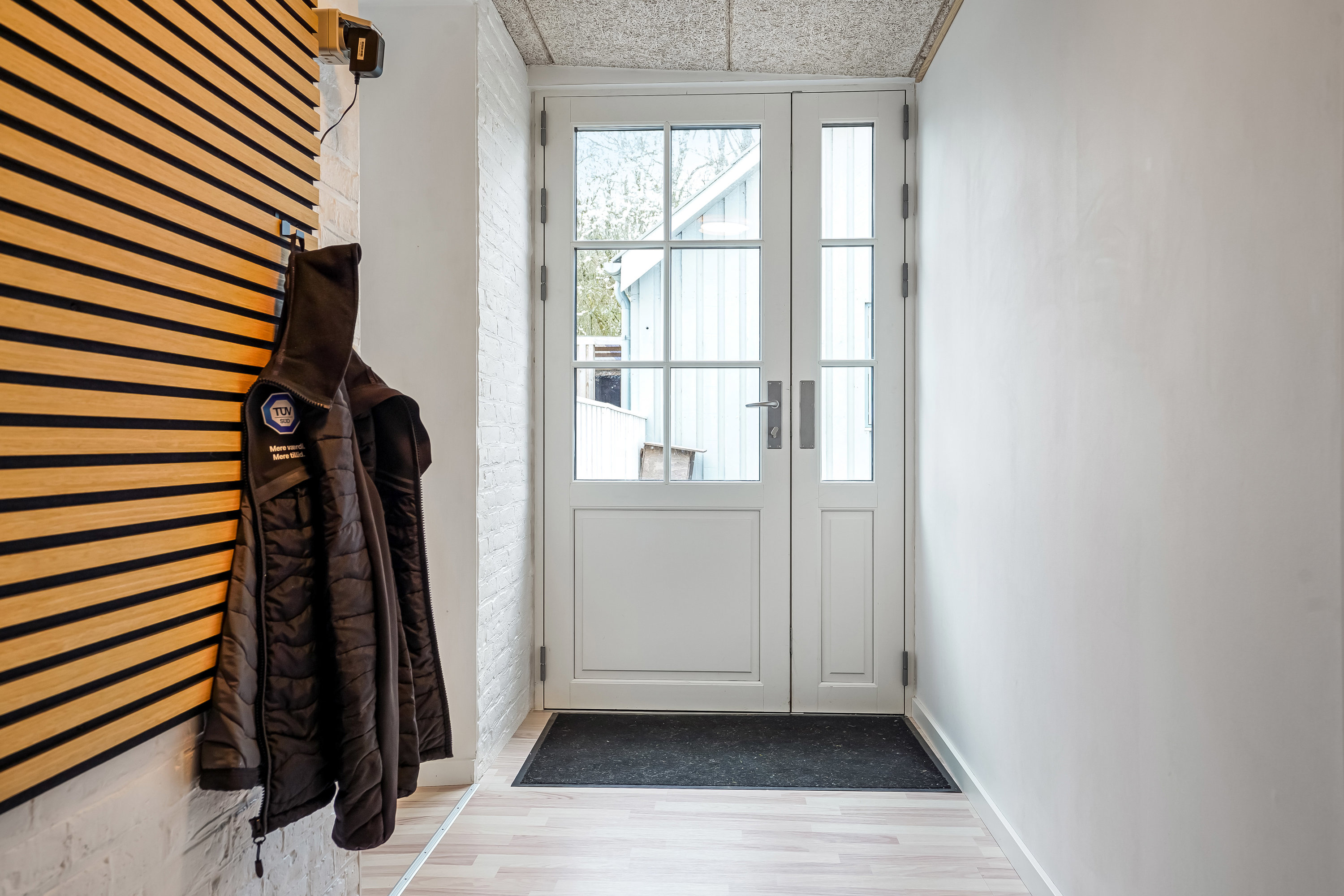 Fremhævet entré billede i fuldskærmstilstand. Billede af Burgårdevej 26, Vinding, 8654 Bryrup