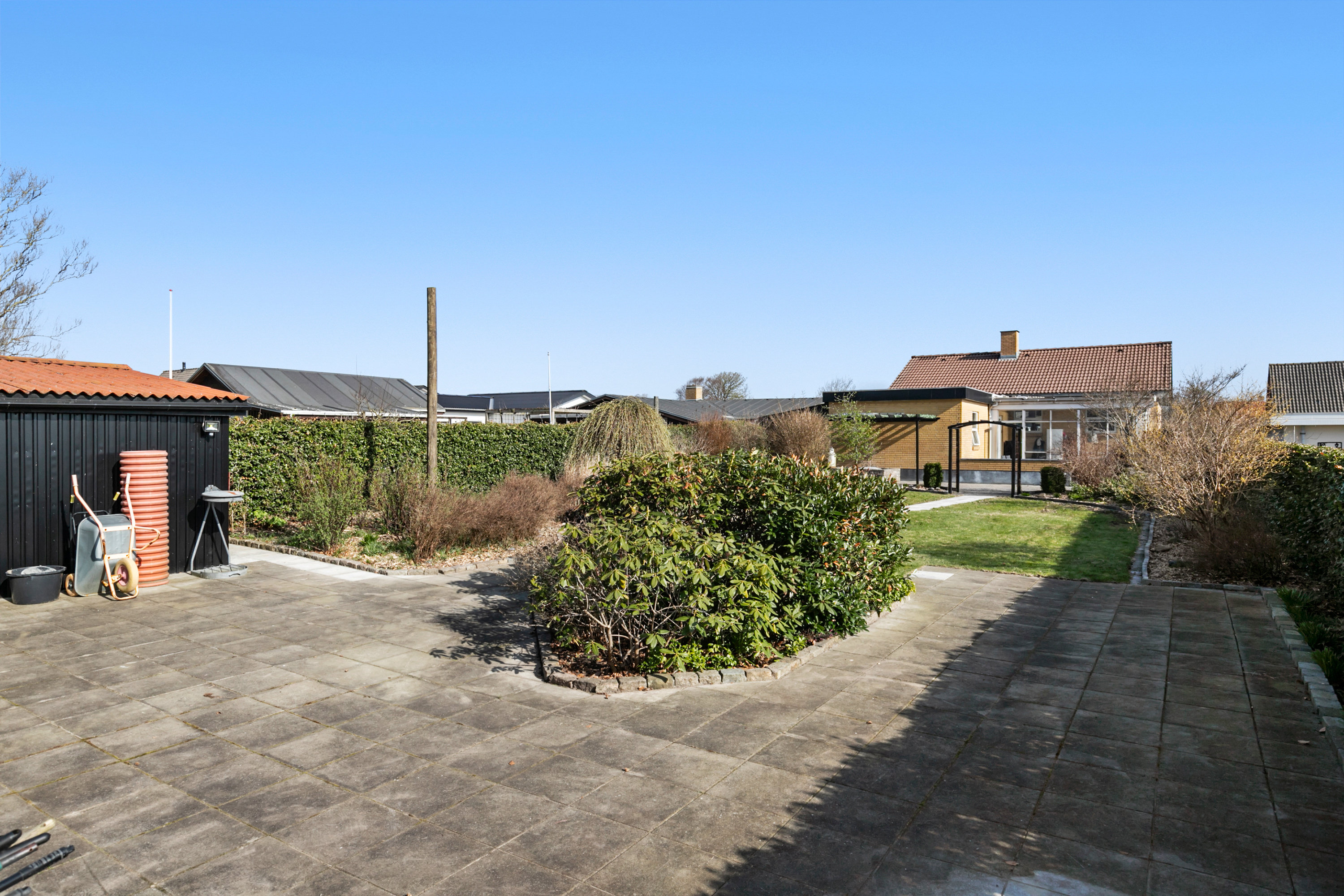 Fremhævet have billede i fuldskærmstilstand. Billede af Sommervænget 3, 9700 Brønderslev