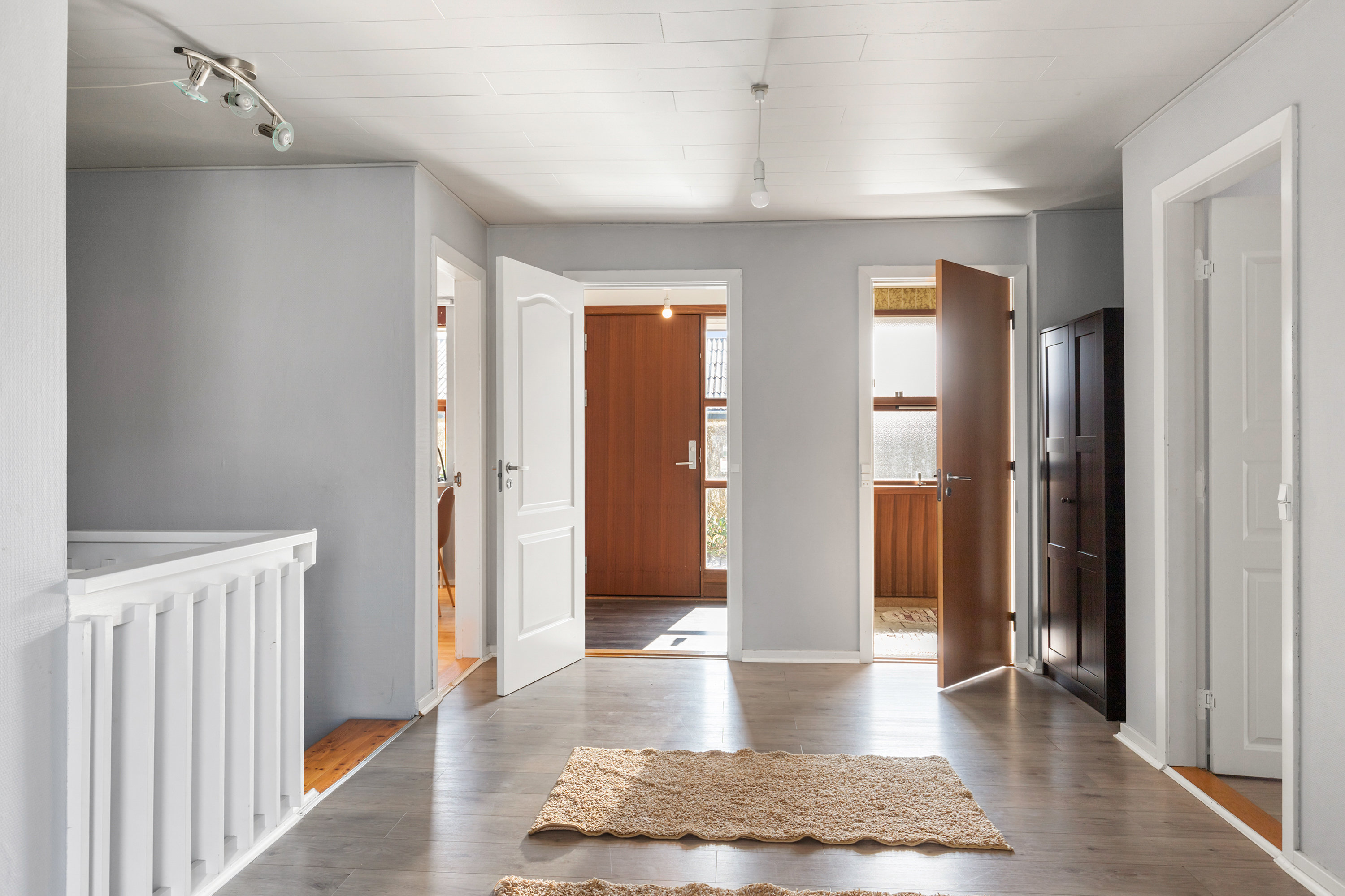 Fremhævet gang billede i fuldskærmstilstand. Billede af Snehvidevej 4, 9700 Brønderslev