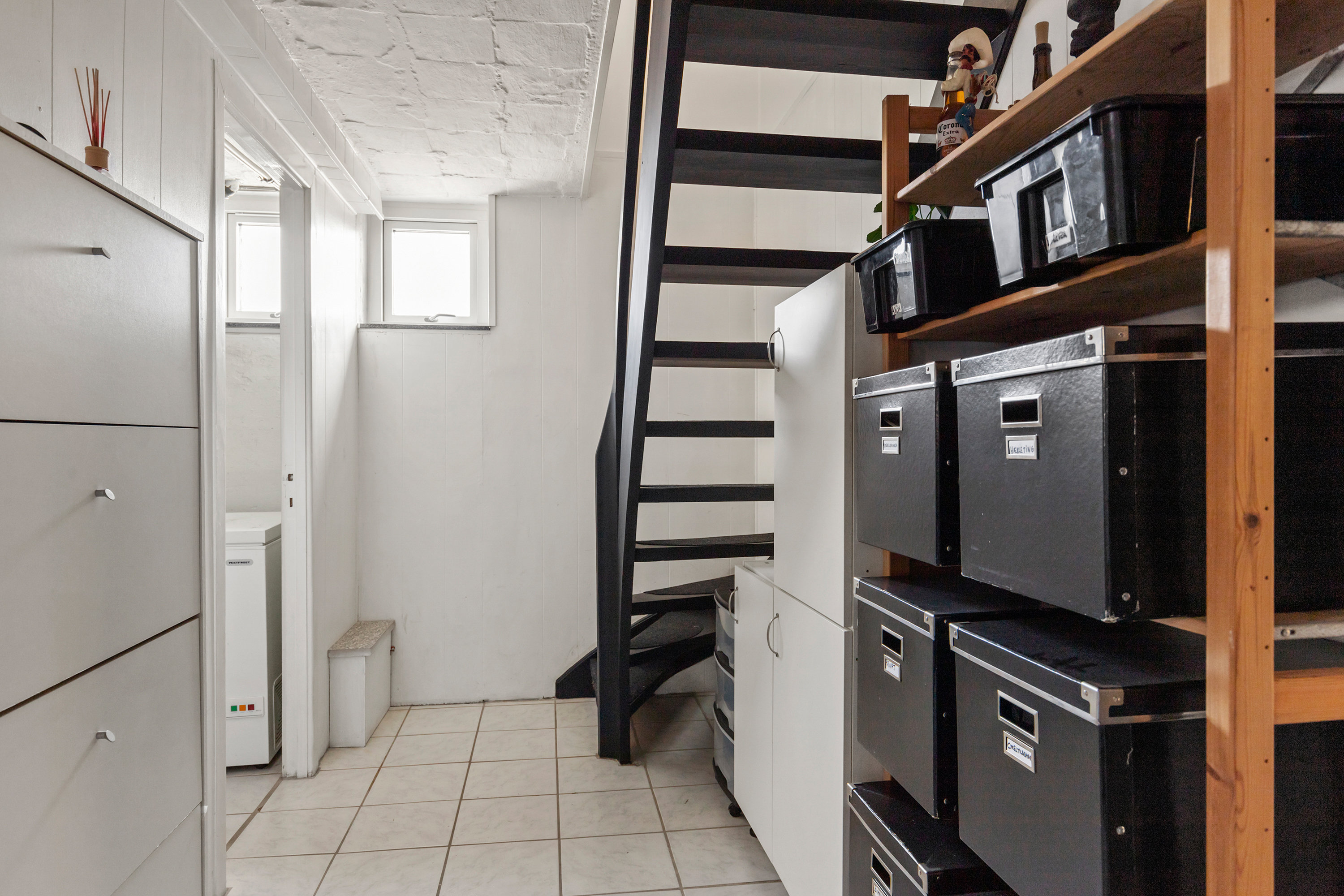 Fremhævet trappe billede i fuldskærmstilstand. Billede af Sommervænget 3, 9700 Brønderslev